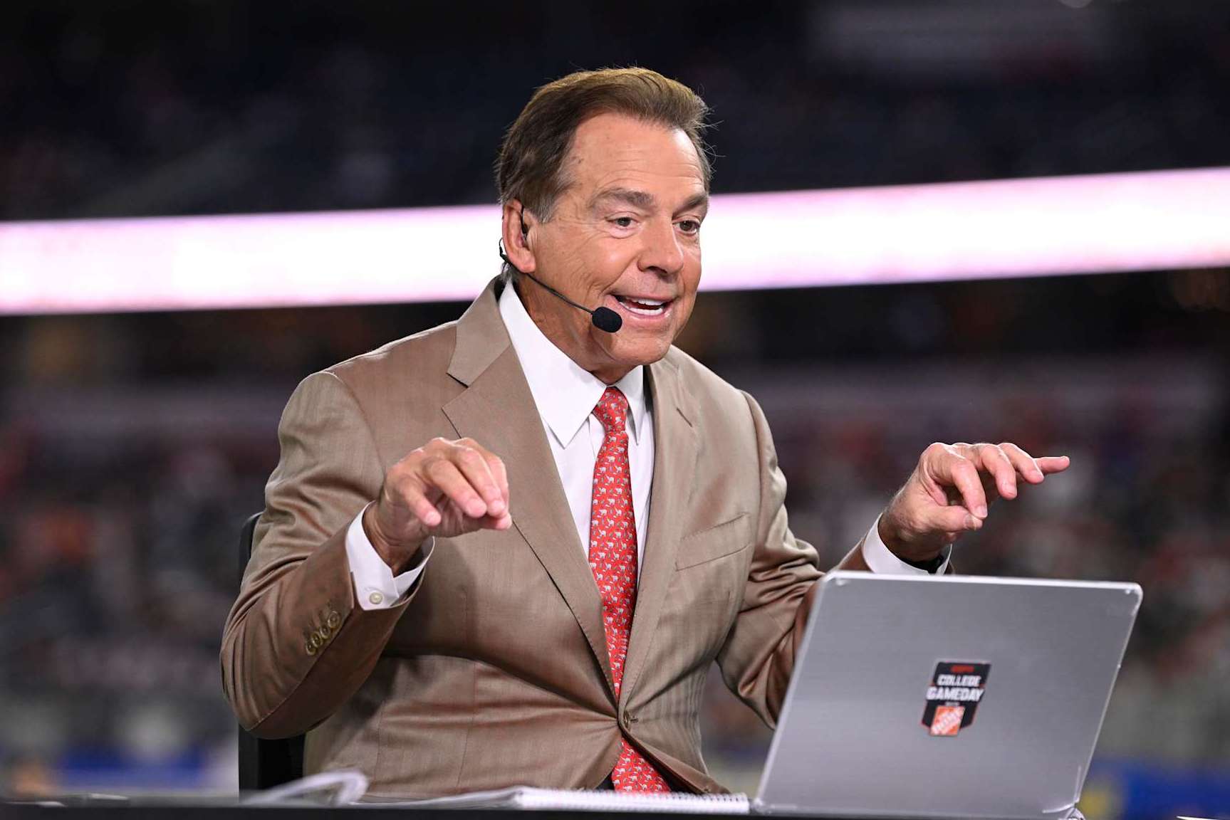 College Football: Cotton Bowl: ESPN Gameday host Reese Davis talks on the set with Nick Saban and Desmond Howard prior to game between Texas and Ohio State at the AT&T Stadium. 
Arlington, TX 1/10/2025 
CREDIT: Greg Nelson (Photo by Greg Nelson/Sports Illustrated via Getty Images) 
(Set Number: X164661 TK1)