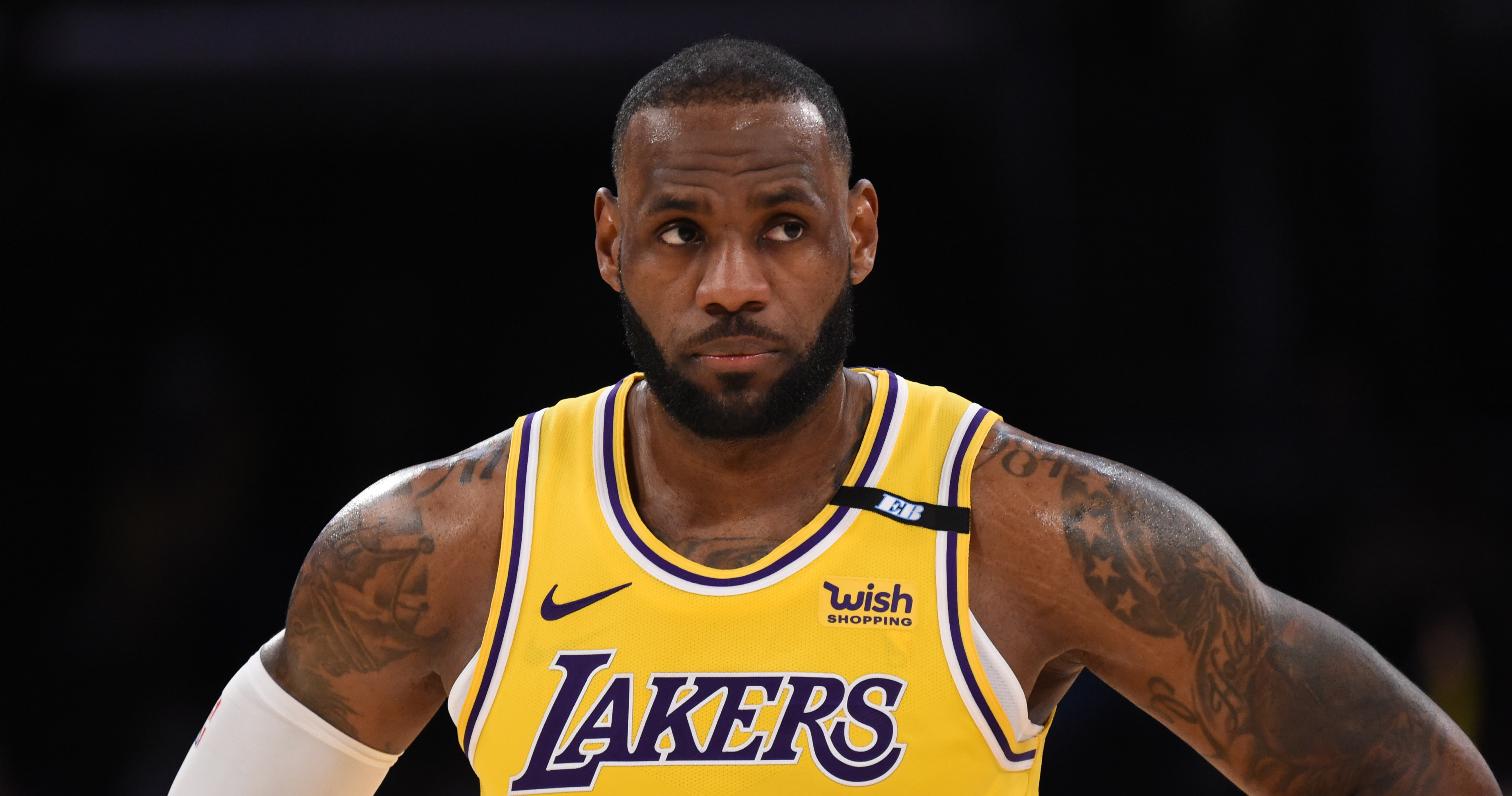 LeBron James Quotes Mike Tyson After Lakers' Win vs. Stephen Curry ...