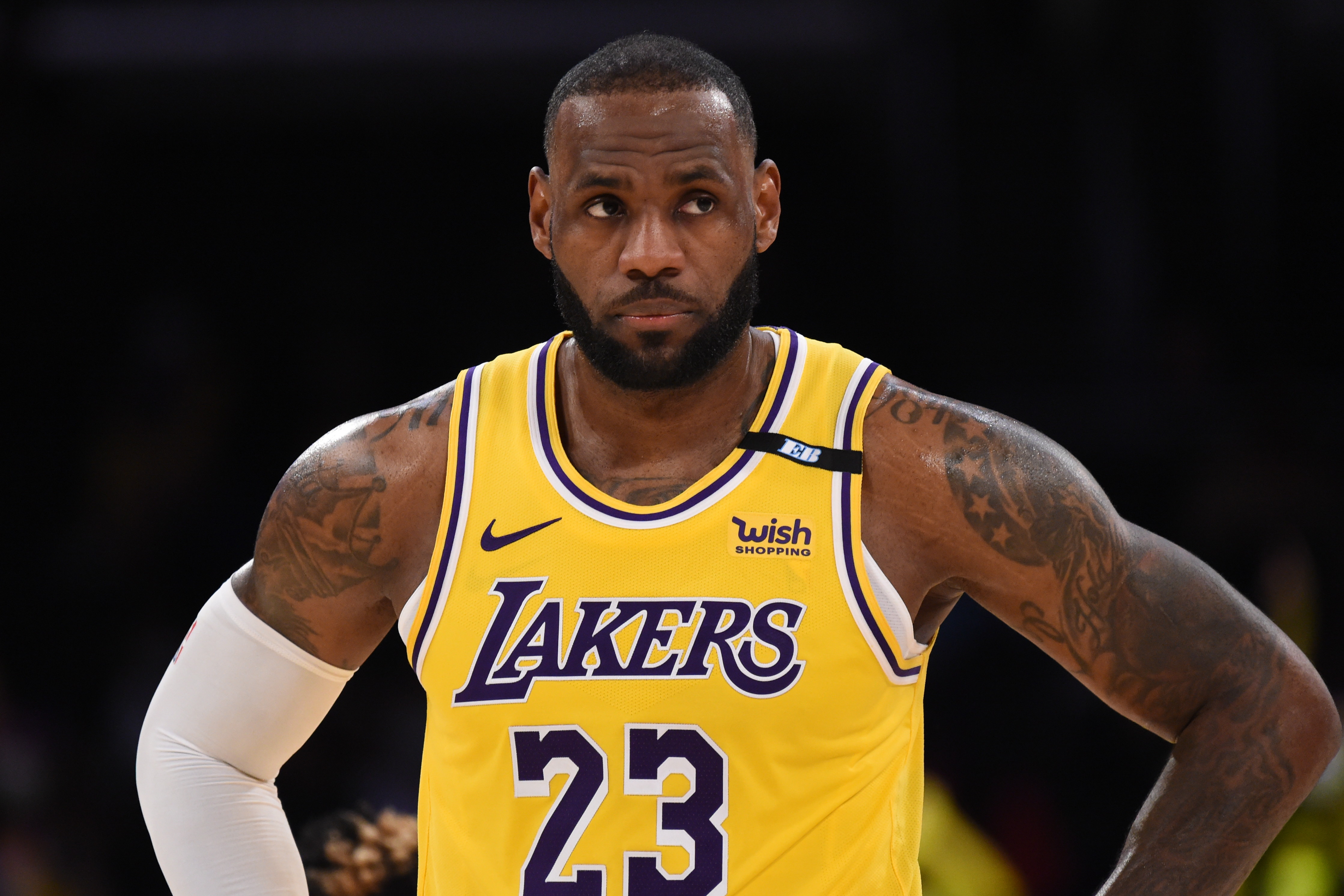 LeBron James Quotes Mike Tyson After Lakers' Win vs. Stephen Curry ...