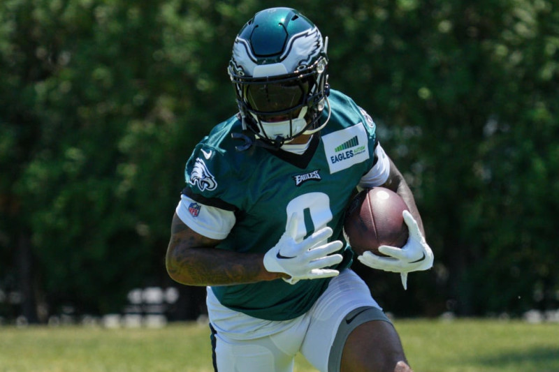 PHILADELPHIA, PA - JUNE 01: Philadelphia Eagles running back D'Andre Swift (0) participates in the Philadelphia Eagles OTA on June 1, 2023 at the NovaCare Training Complex in Philadelphia, Pa. (Photo by Andy Lewis/Icon Sportswire via Getty Images)