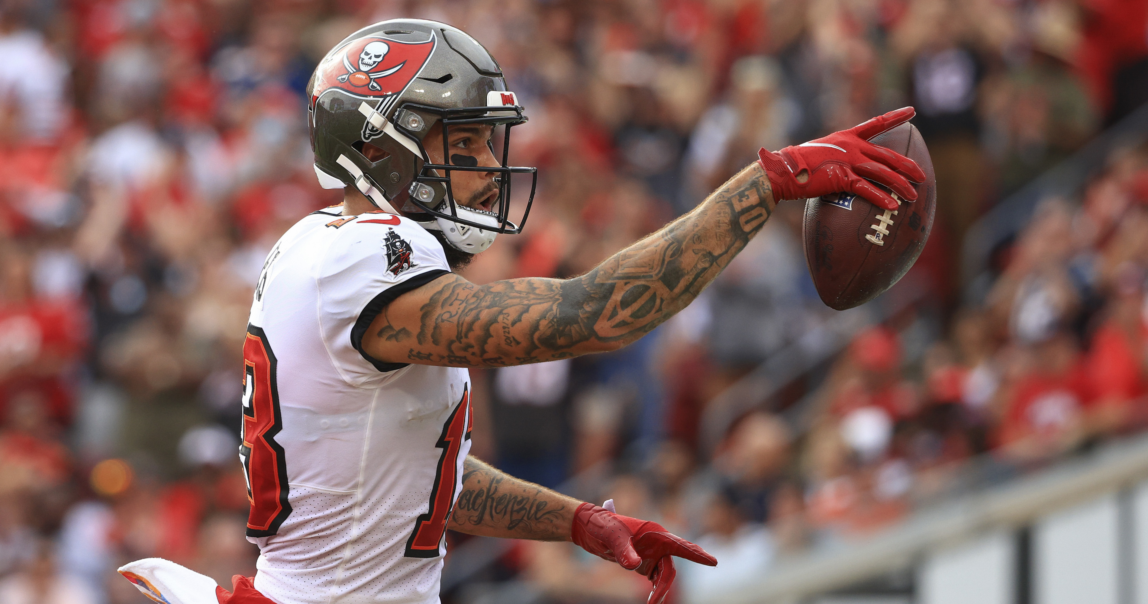 NFL - BUCCANEERS MIKE EVANS GAME ISSUED NFC PRO