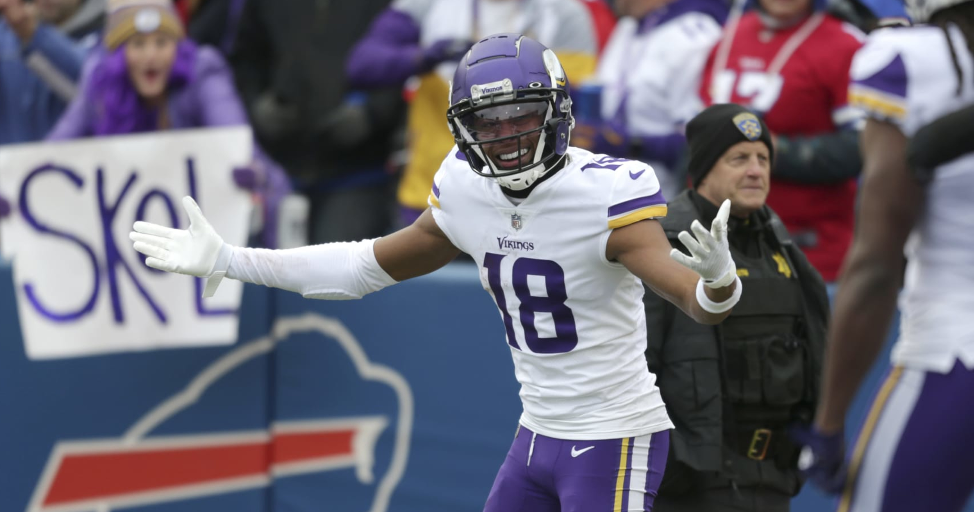 Peter King Names Vikings WR Justin Jefferson in His Top 5 for 2022