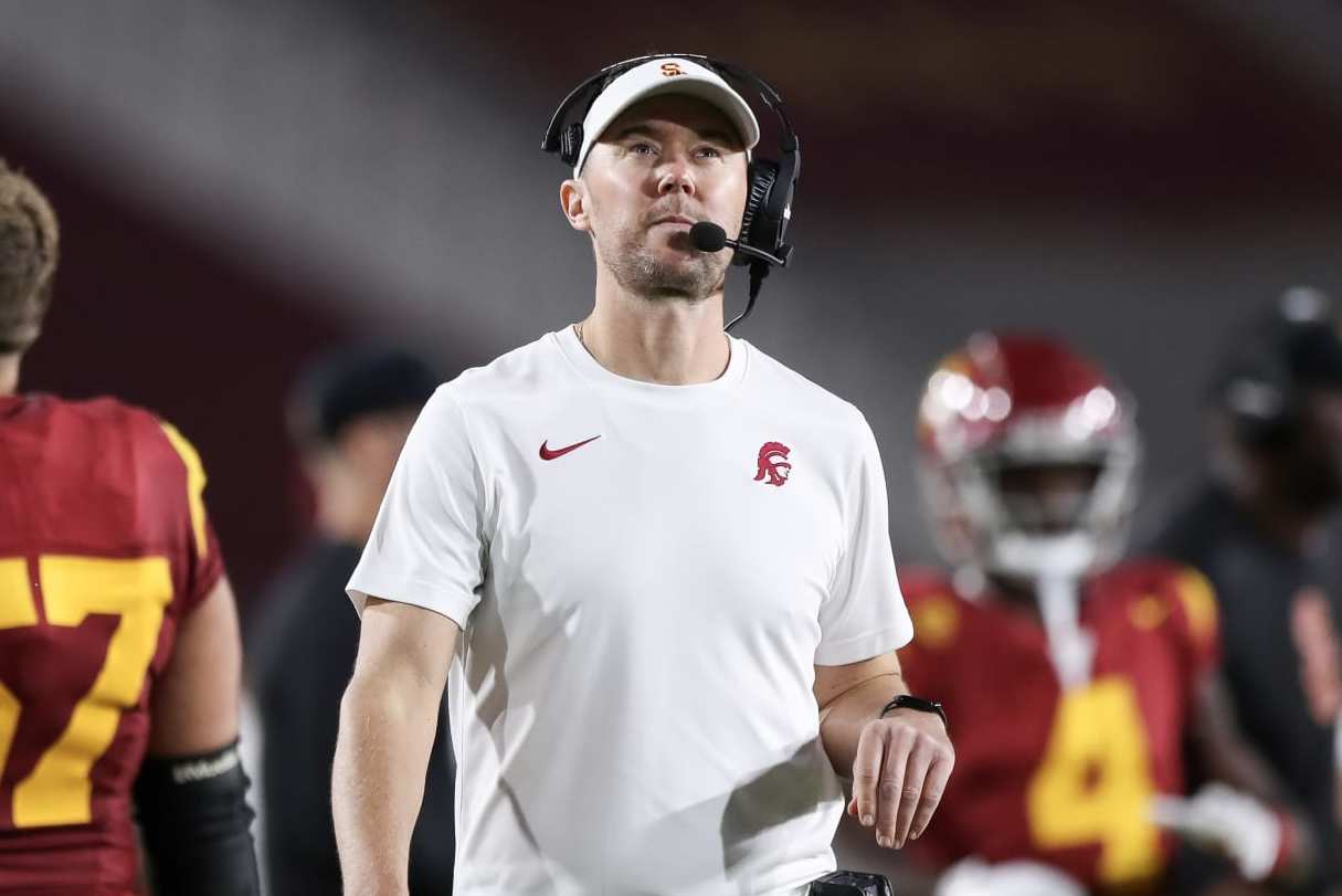 USC head coach Lincoln Riley