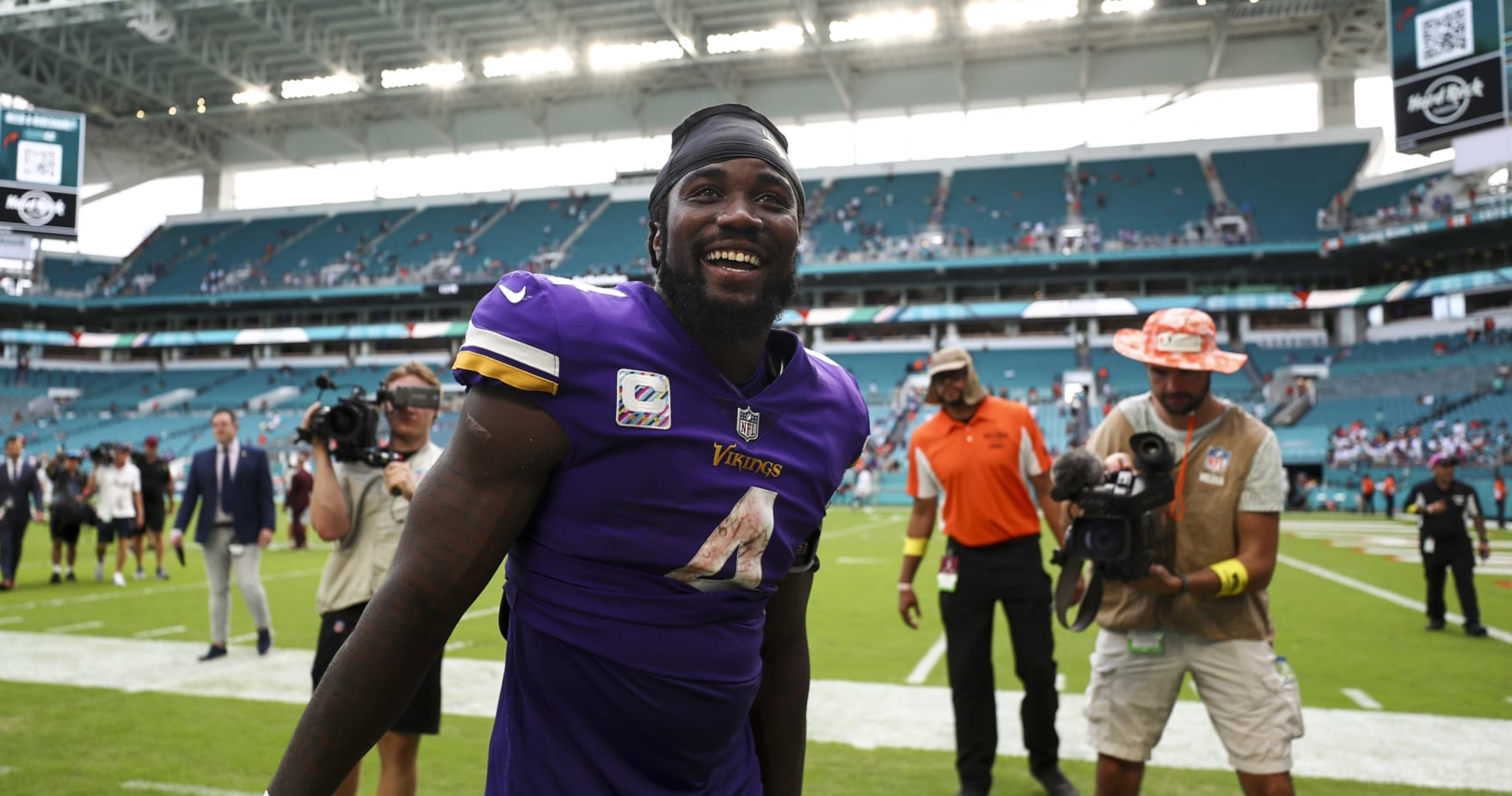 Vikings officially release star running back Dalvin Cook