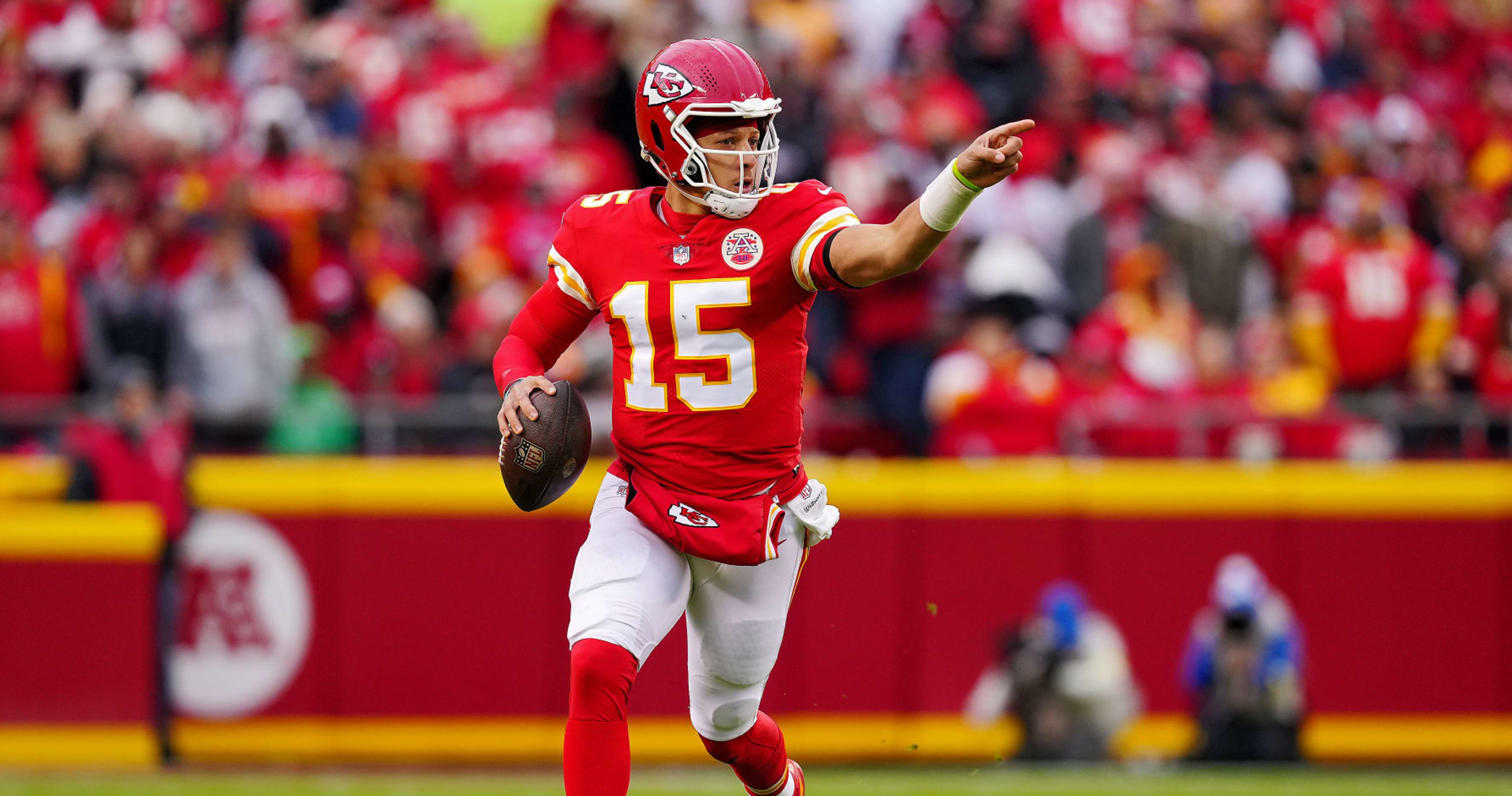 NFL MVP odds 2022: Who is leading race after Week 13? - DraftKings