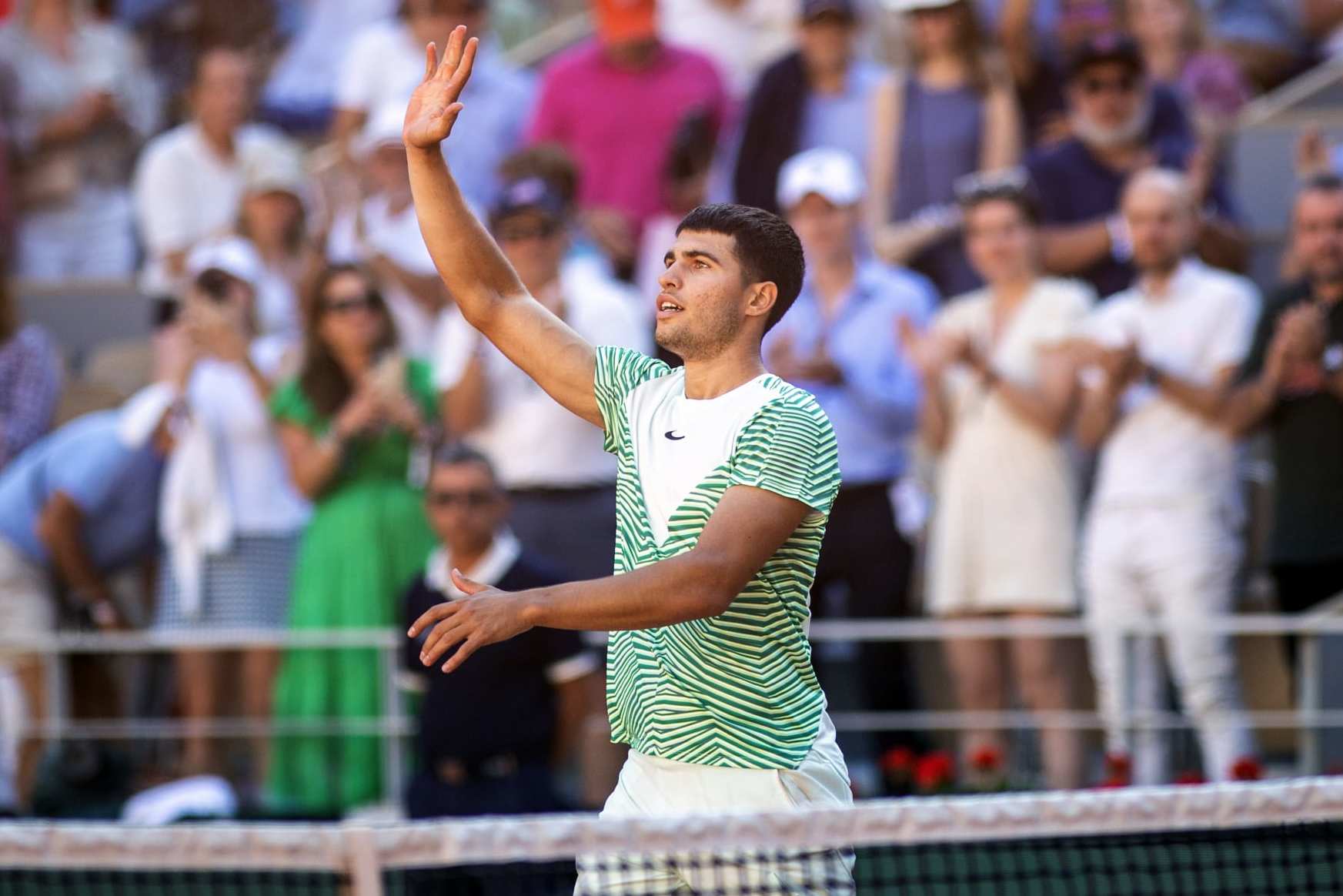 Sabalenka overpowers Stephens to reach her first French Open