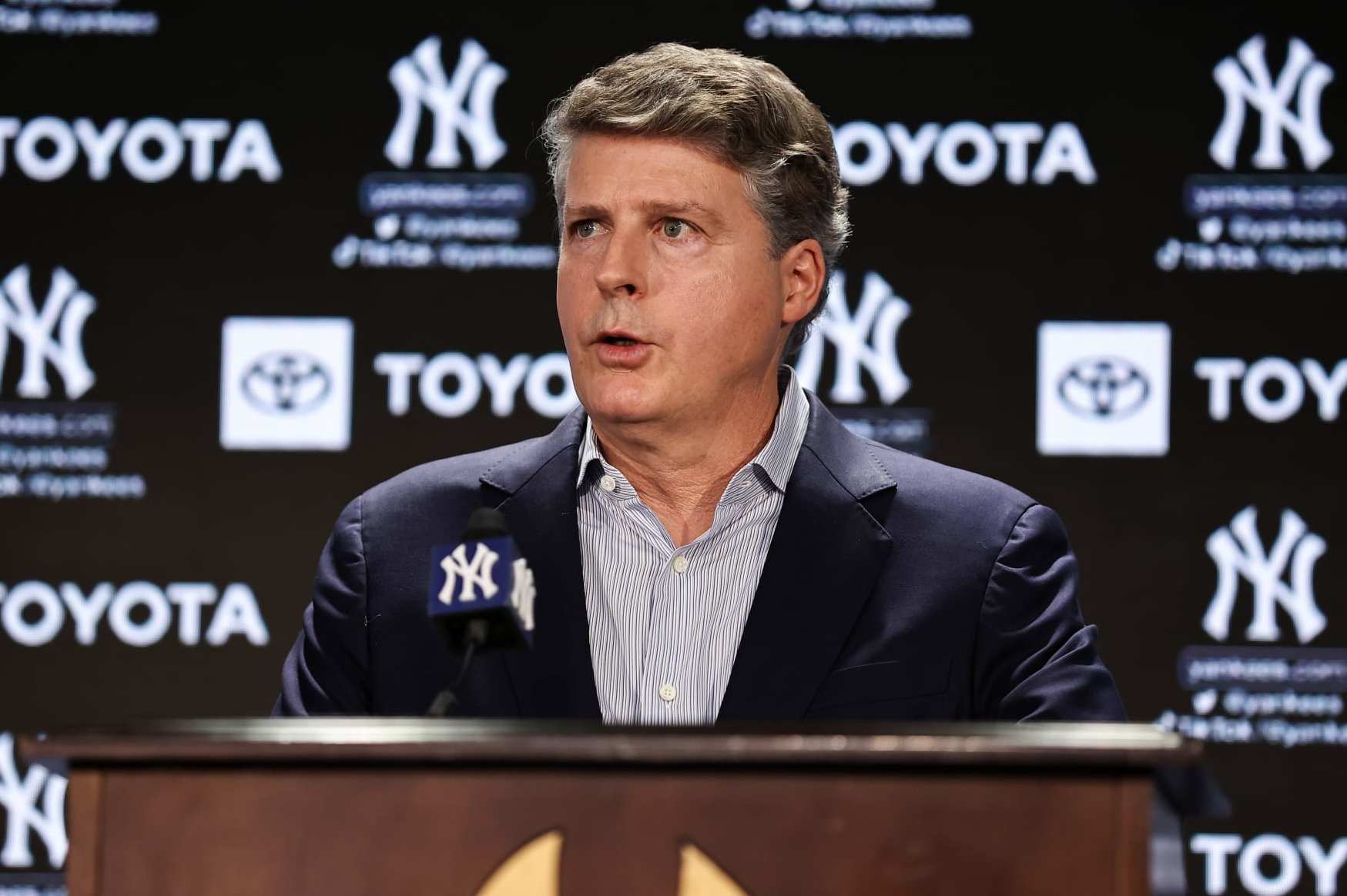 Yankees one of only MLB teams making players pay for in-flight Wi-Fi