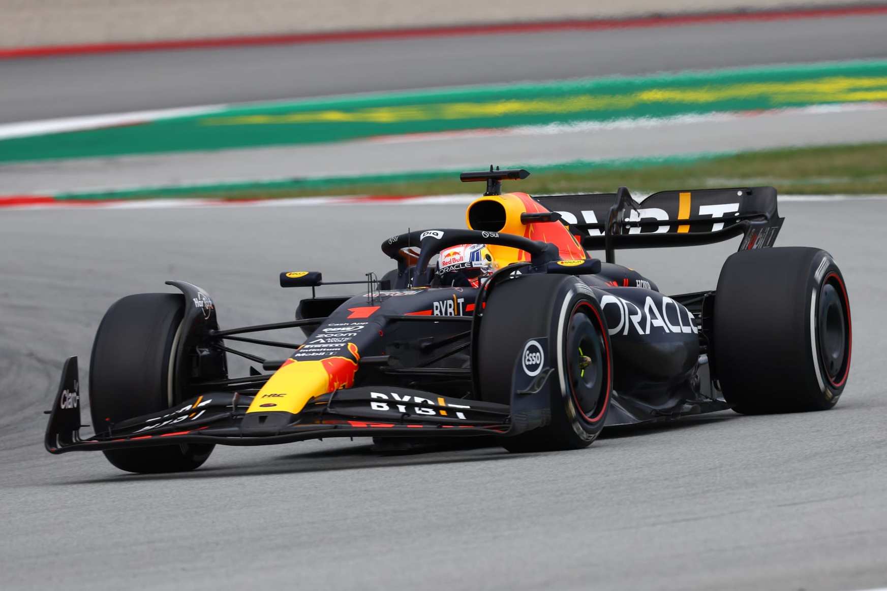 BARCELONA, SPAIN - JUNE 04: Max Verstappen of the Netherlands driving the (1) Oracle Red Bull Racing RB19 on track during the F1 Grand Prix of Spain at Circuit de Barcelona-Catalunya on June 04, 2023 in Barcelona, Spain. (Photo by Mark Thompson/Getty Images)