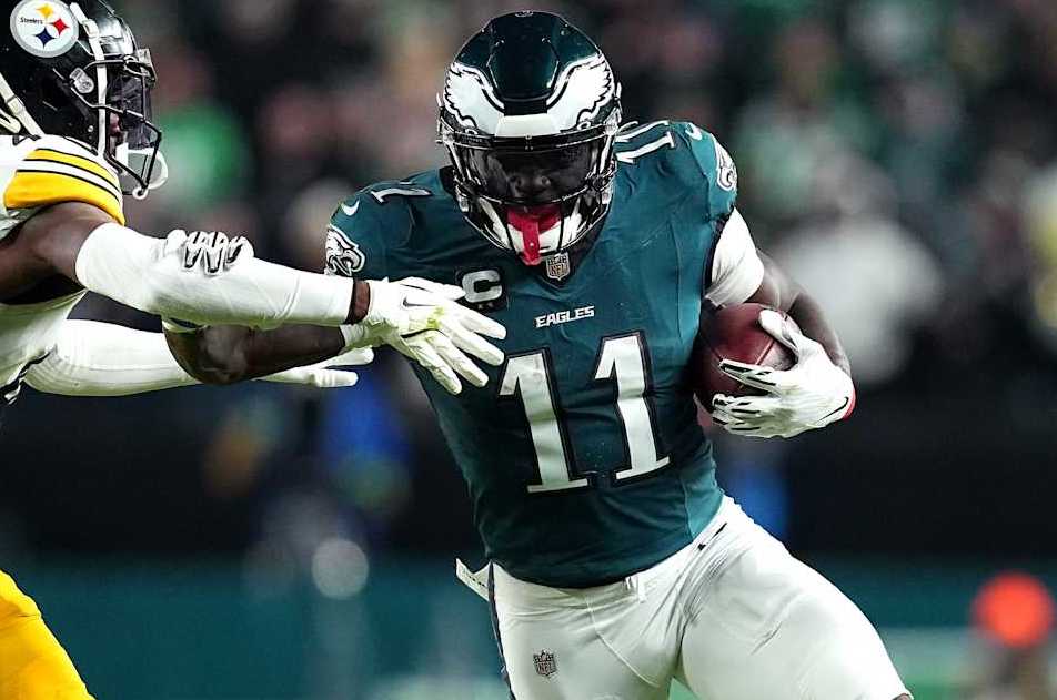 Philadelphia Eagles wide receiver A.J. Brown Philadelphia Eagles wide receiver A.J. Brown