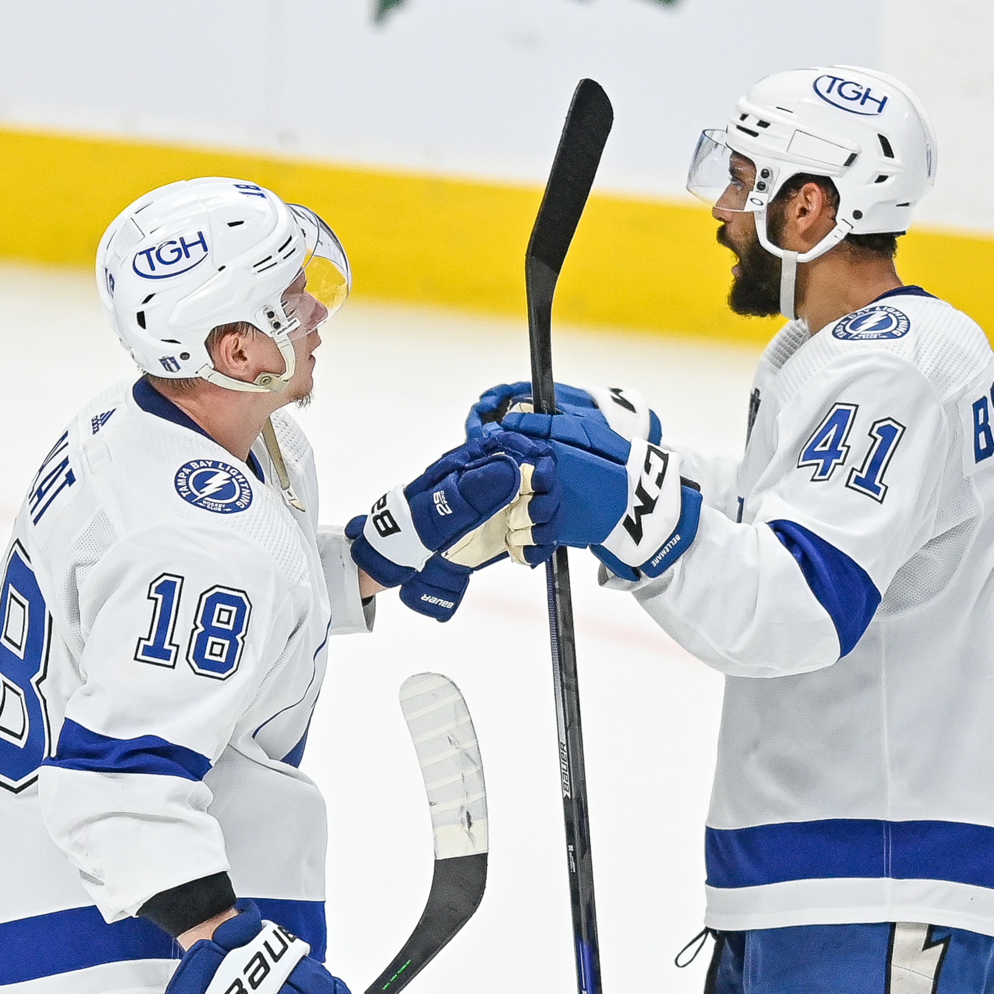 Tenacious Tampa Stays Alive: 5 Takeaways from the Lightning's Gritty Game 5 Win thumbnail