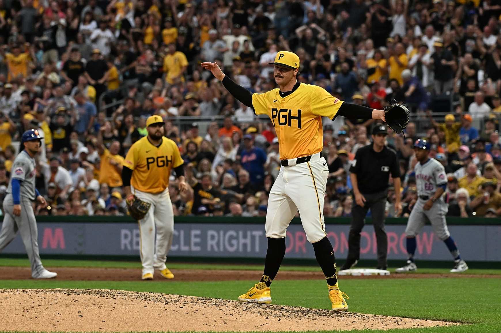 PITTSBURGH, PENNSYLVANIA - JULY 5: Paul Skenes #30 of the Pittsburgh Pirates reacts after the final out of the seventh inning during the game against the New York Mets at PNC Park on July 5, 2024 in Pittsburgh, Pennsylvania. (Photo by Justin Berl/Getty Images) PITTSBURGH, PENNSYLVANIA - JULY 5: Paul Skenes #30 of the Pittsburgh Pirates reacts after the final out of the seventh inning during the game against the New York Mets at PNC Park on July 5, 2024 in Pittsburgh, Pennsylvania. (Photo by Justin Berl/Getty Images)