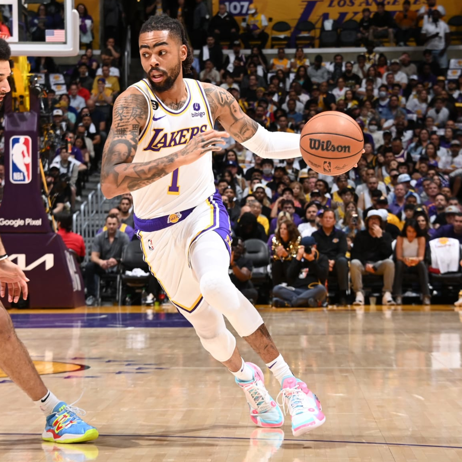 Lakers News: D'Angelo Russell Goes Off on Fans for Disrespect After 2023  Season - All Lakers