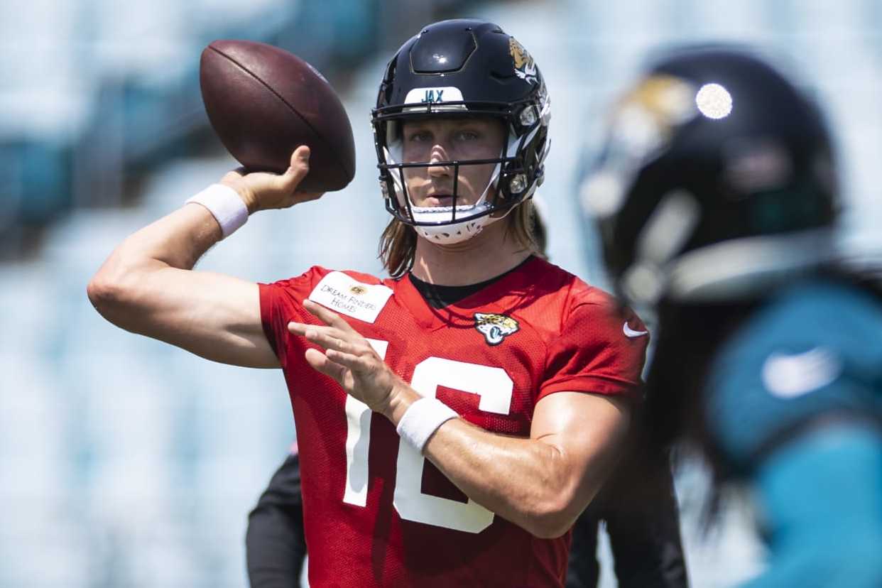 The Jaguars keep cranking out Super Bowl-winning QBs —for other