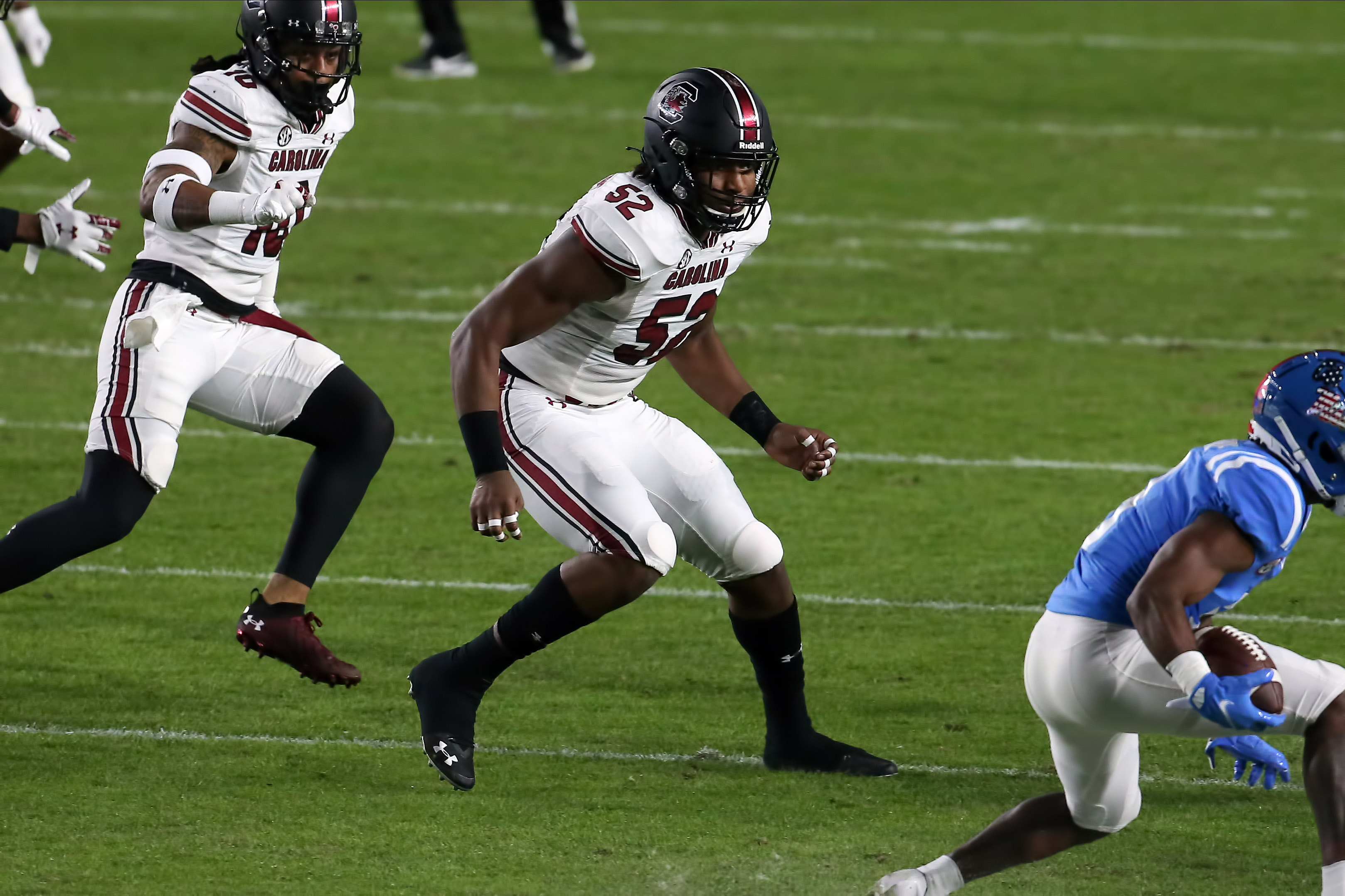 OXFORD, MS - NOVEMBER 14:  South Carolina Gamecocks defensive lineman Kingsley Enagbare (52) during the game between the Ole Miss Rebels and the South Carolina Gamecocks on November 14, 2020, at Vaught-Hemingway Stadium in Oxford, MS.  (Photo by Michael Wade/Icon Sportswire via Getty Images)