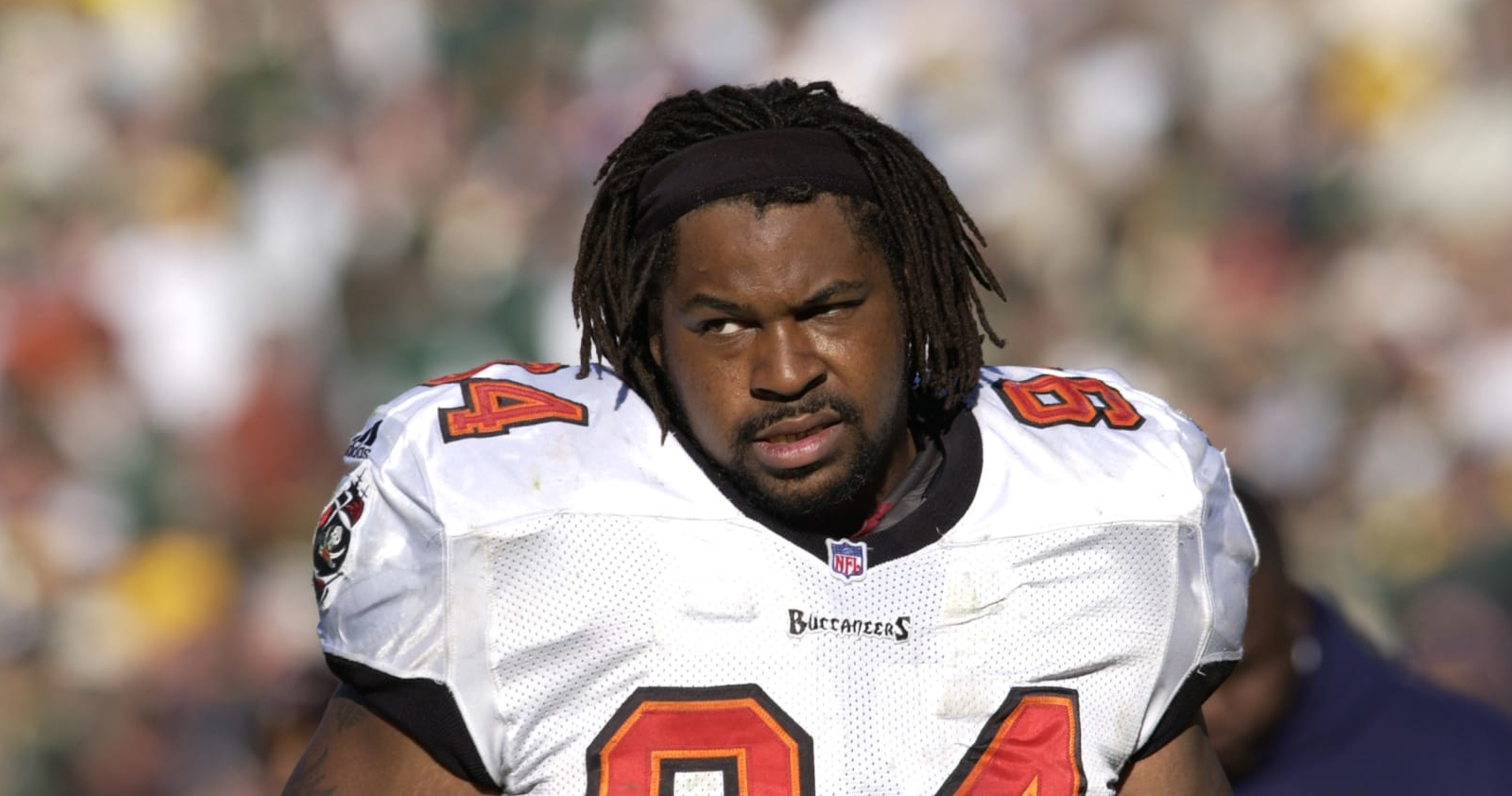 Steve White Dies at Age 48; DE Played 6 NFL Seasons with Buccaneers