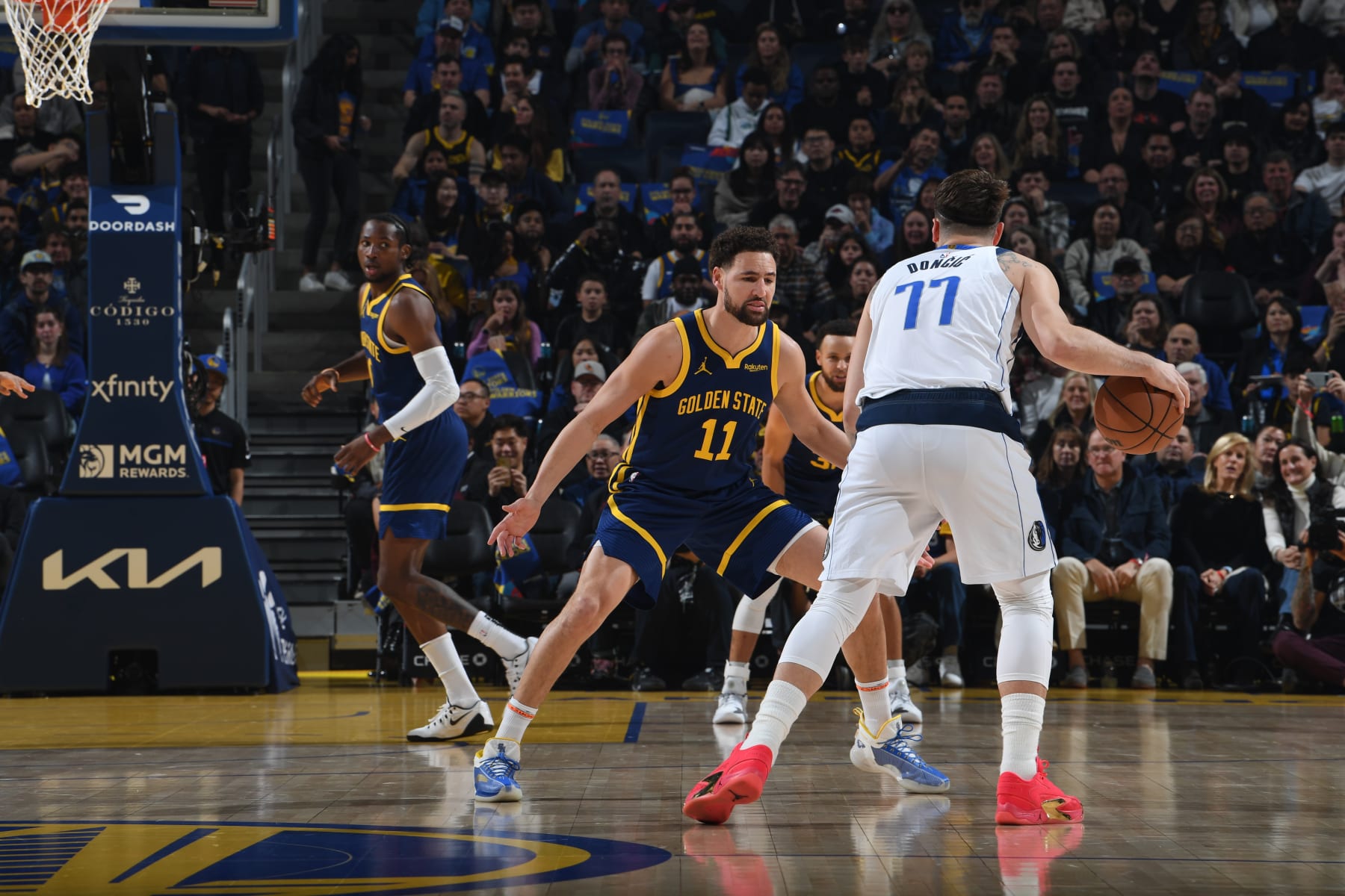 Klay Thompson and Luka DonÄiÄ