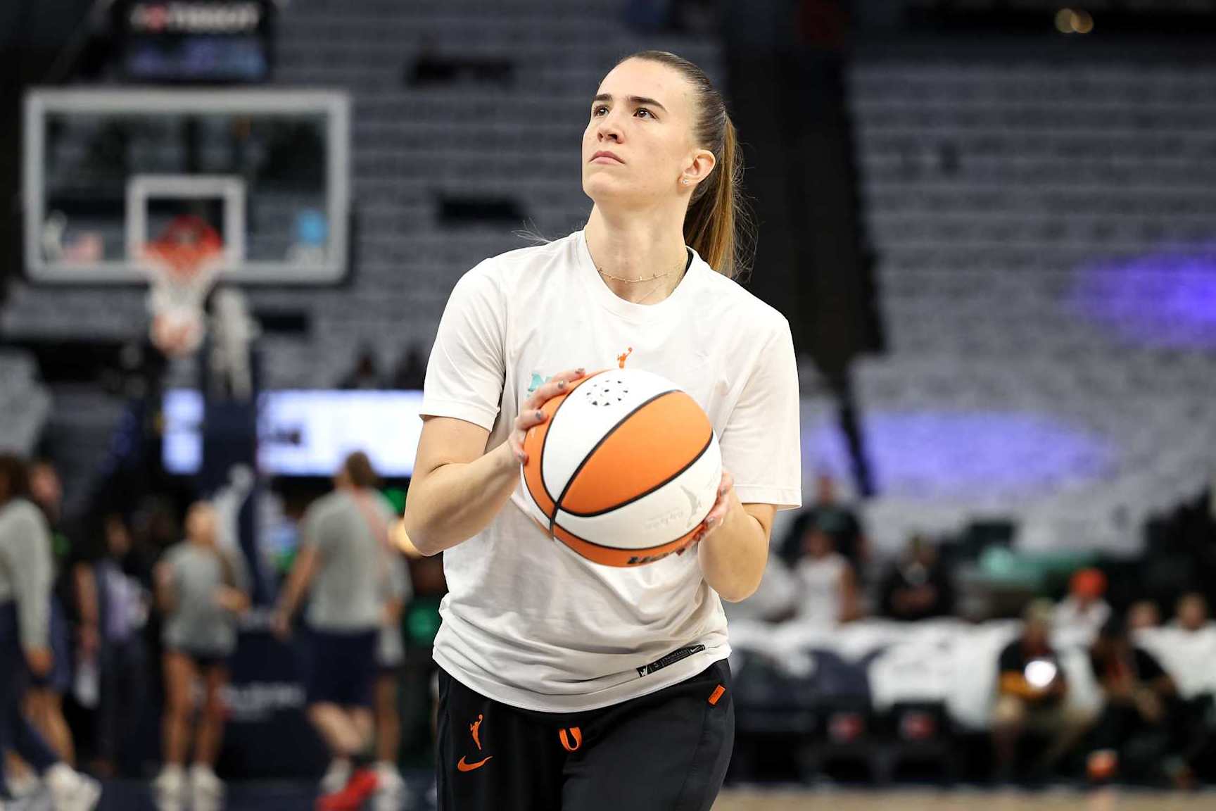 MINNEAPOLIS, MINNESOTA - OCTOBER 18: Sabrina Ionescu #20 of the New York Liberty warms-up prior to Game Four of the WNBA Finals against the Minnesota Lynx at Target Center on October 18, 2024 in Minneapolis, Minnesota. (Photo by David Berding/Getty Images)
