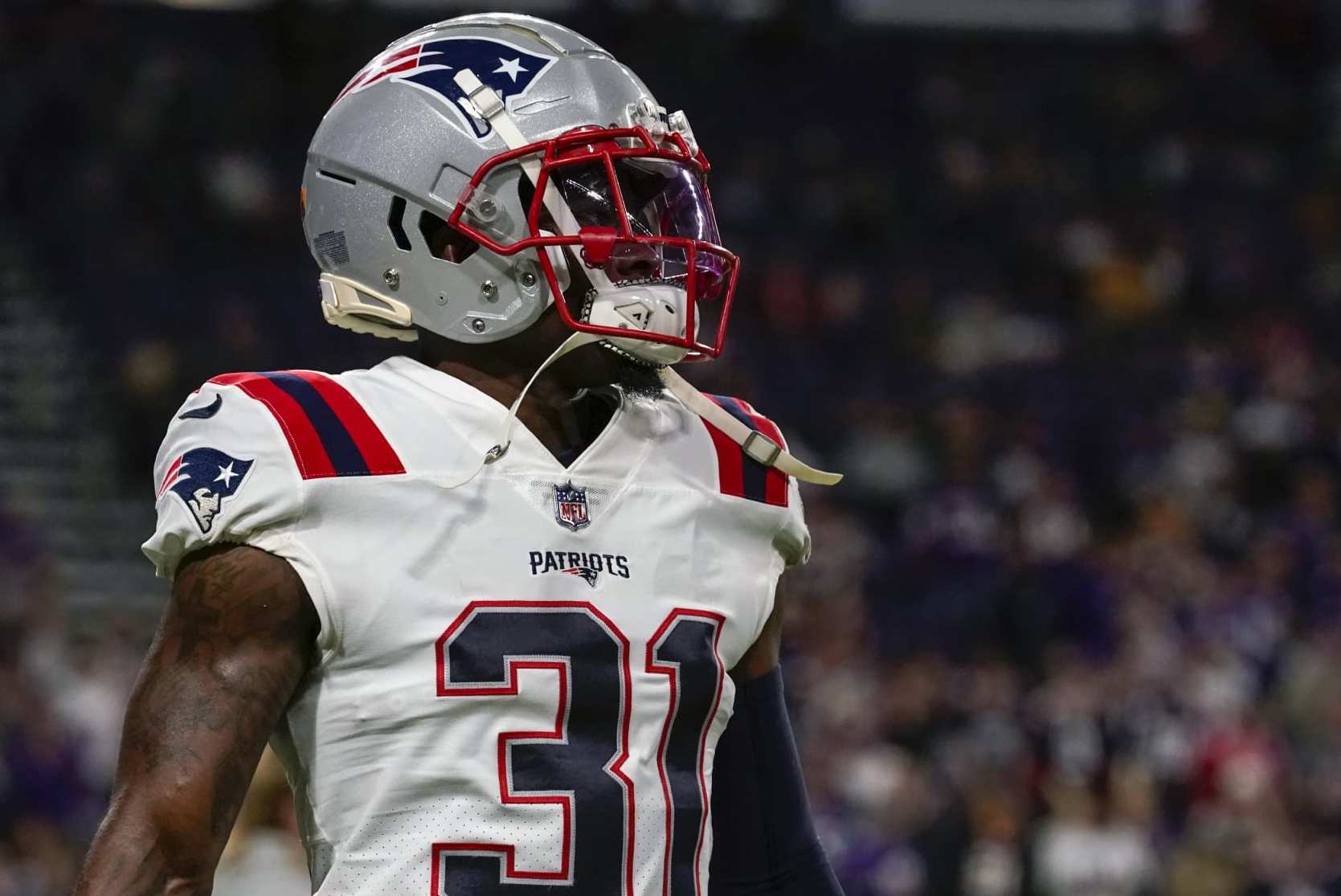 Patriots' Jonathan Jones pushes back on NFL gambling policy amid