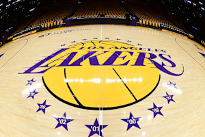 Lakers Insider: Bulls, Nets, Jazz, Raptors Among 5-6 'Most Likely' LA Trade Partners