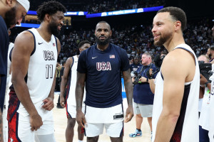 Joel Embiid: Lakers' LeBron James 'Is Not the Same' as He Was a 'Couple of Years Ago'