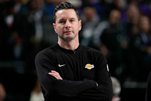 Lakers' JJ Redick Says Family Evacuated Their Homes amid Los Angeles Wildfires