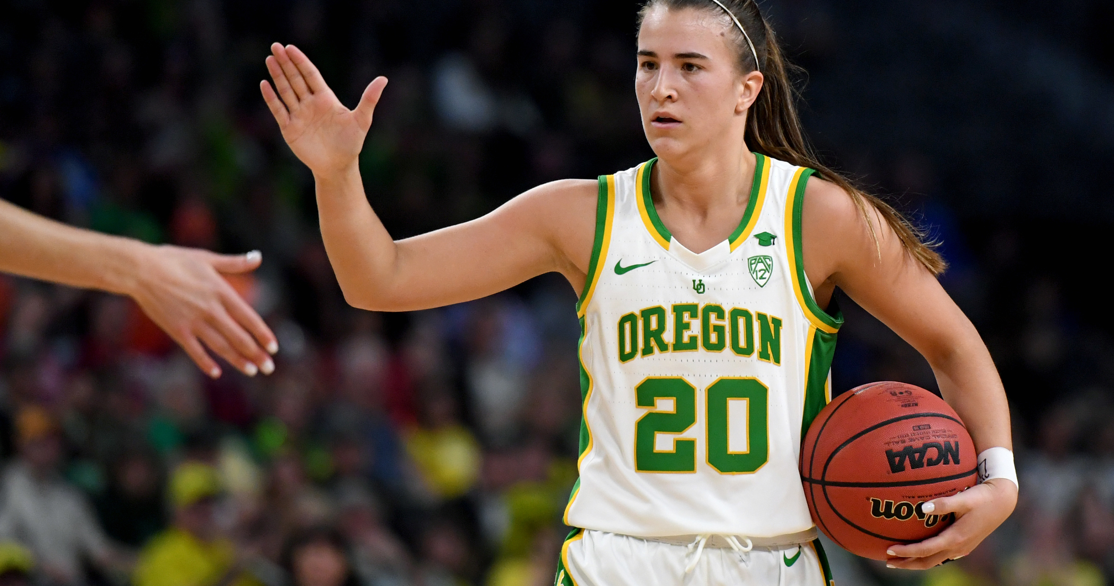 Want to see the best player in college basketball? Oregon's Sabrina Ionescu  is coming to town
