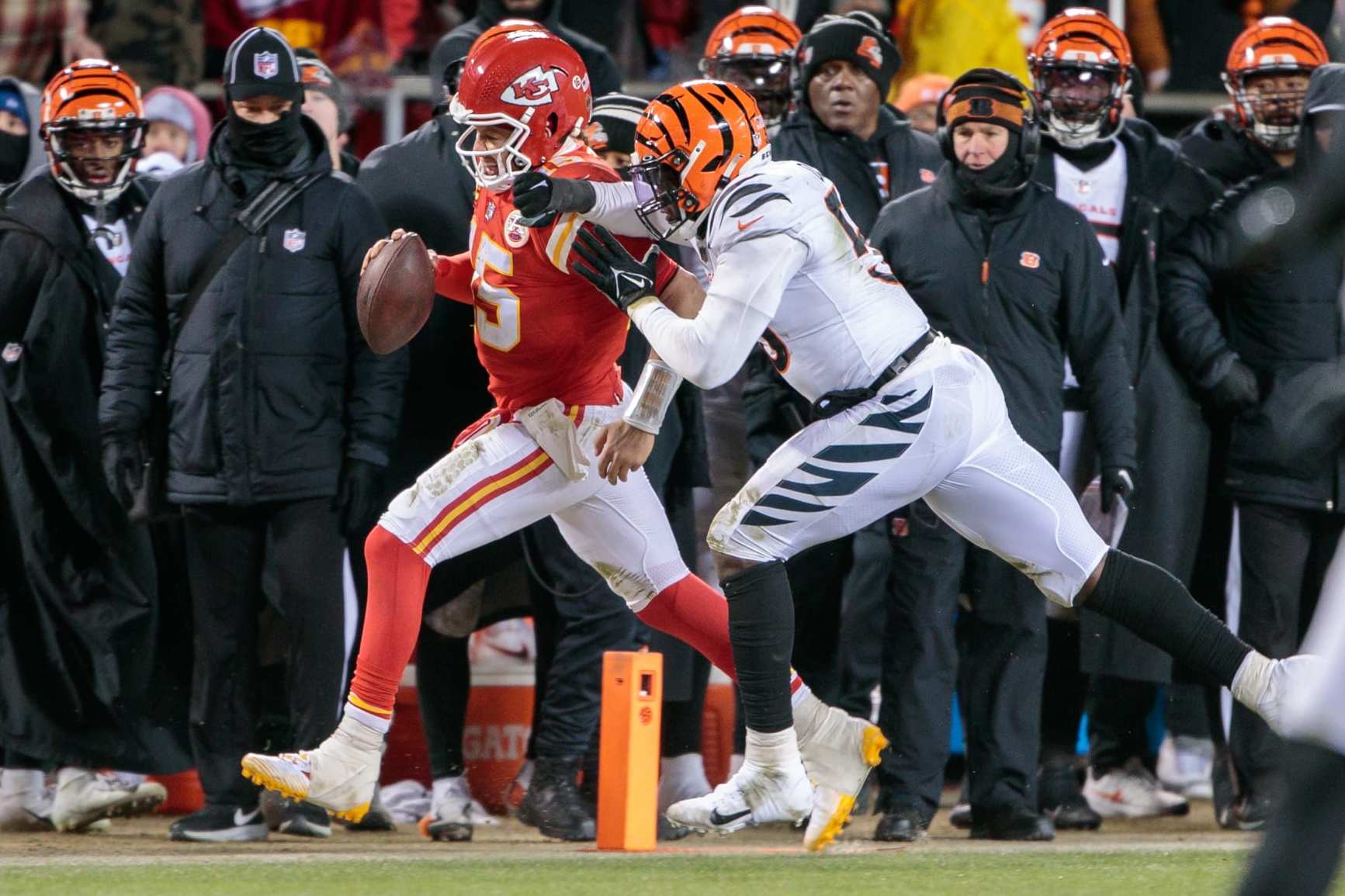 Joseph Ossai's hit on Patrick Mahomes goes down in Bengals infamy, but he  didn't face scrutiny alone