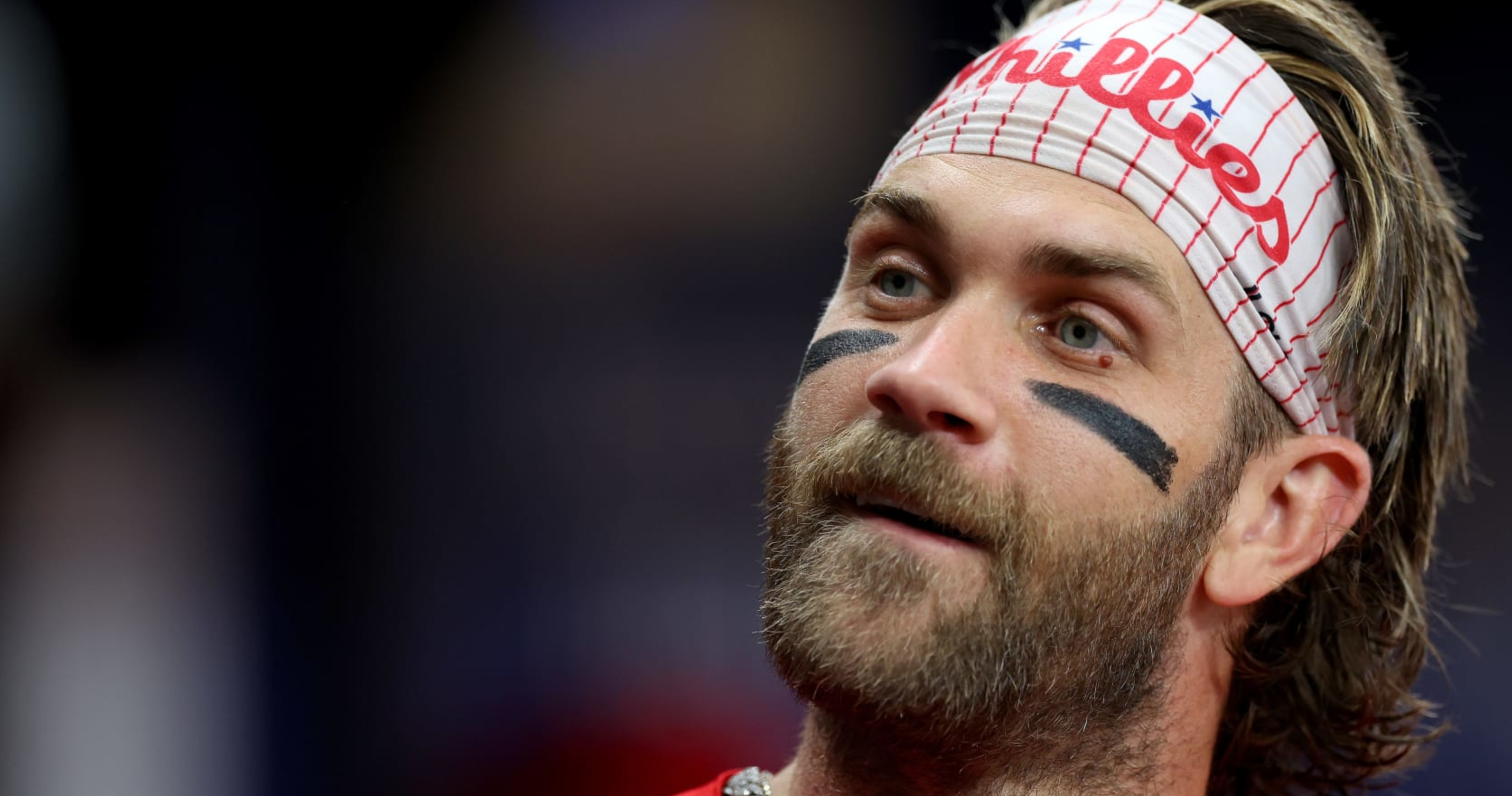 Phillies' Bryce Harper Exits vs. Marlins with Apparent Elbow