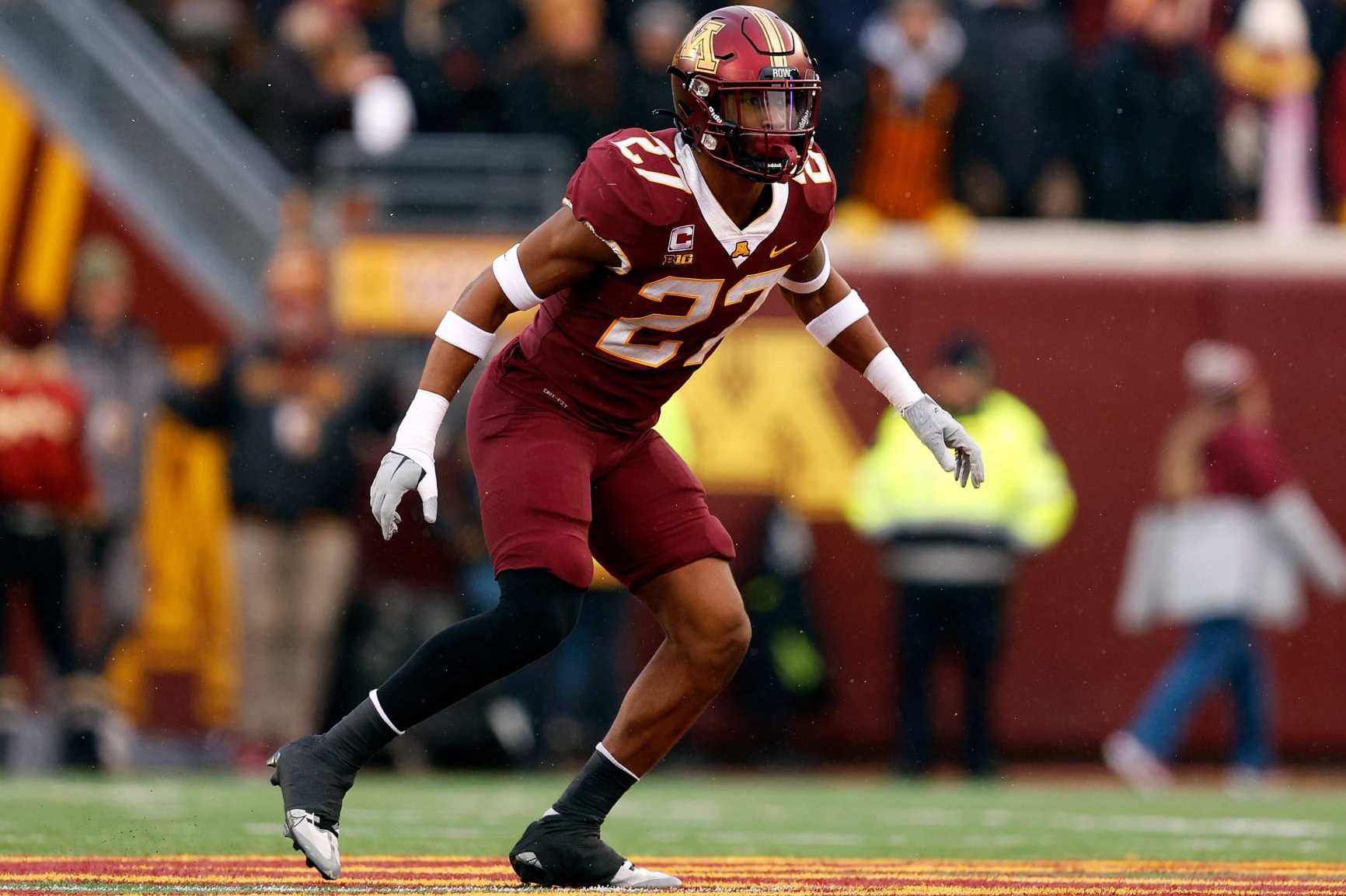 MINNEAPOLIS, MINNESOTA - NOVEMBER 25: Tyler Nubin #27 of the Minnesota Golden Gophers competes against the Wisconsin Badgers in the first half at Huntington Bank Stadium on November 25, 2023 in Minneapolis, Minnesota. The Badgers defeated the Golden Gophers 28-14. (Photo by David Berding/Getty Images)