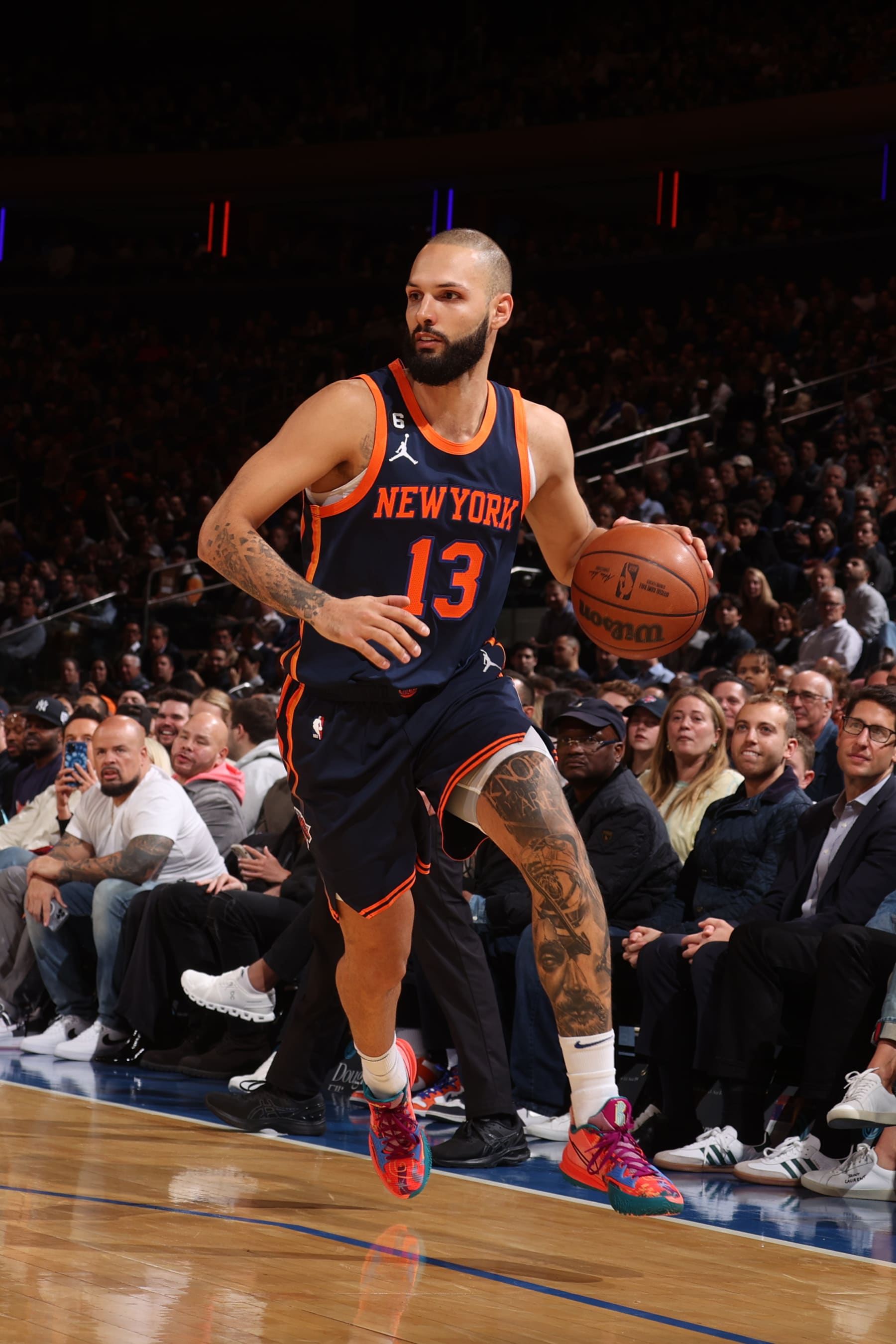 NEW YORK, NY - NOVEMBER 2: Evan Fournier #13 of the New York Knicks dribbles the ball during the game against the Atlanta Hawks on November 2, 2022 at Madison Square Garden in New York City, New York. NOTE TO USER: User expressly acknowledges and agrees that, by downloading and or using this photograph, User is consenting to the terms and conditions of the Getty Images License Agreement. Mandatory Copyright Notice: Copyright 2022 NBAE (Photo by Nathaniel S. Butler/NBAE via Getty Images)