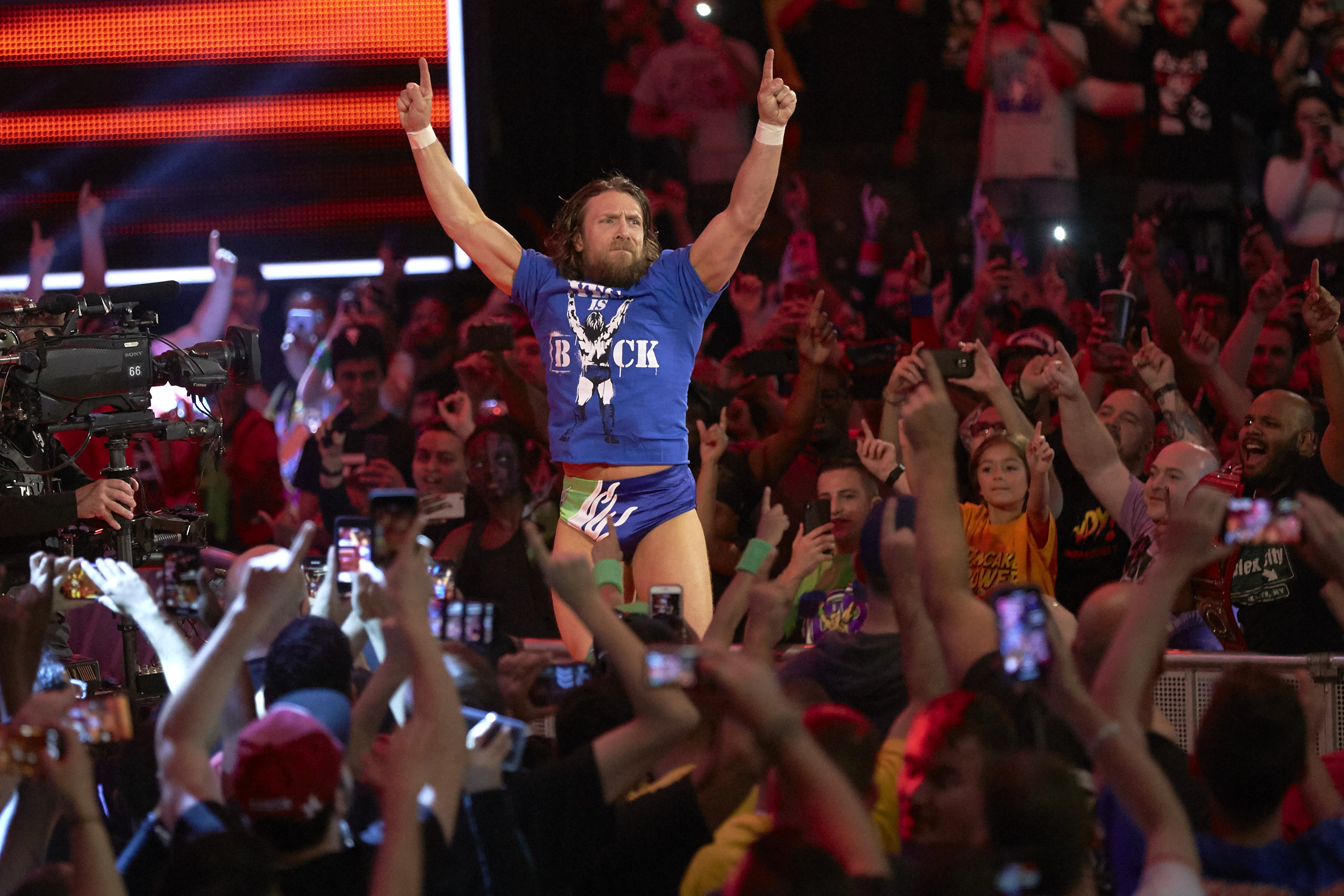 Professional Wrestling: WWE SummerSlam: Daniel Bryan approaches the ring during event at Barclays Center.
Brooklyn, NY 8/19/2018
CREDIT: Rob Tringali (Photo by Rob Tringali /Sports Illustrated via Getty Images)
(Set Number: X162079 TK1 )