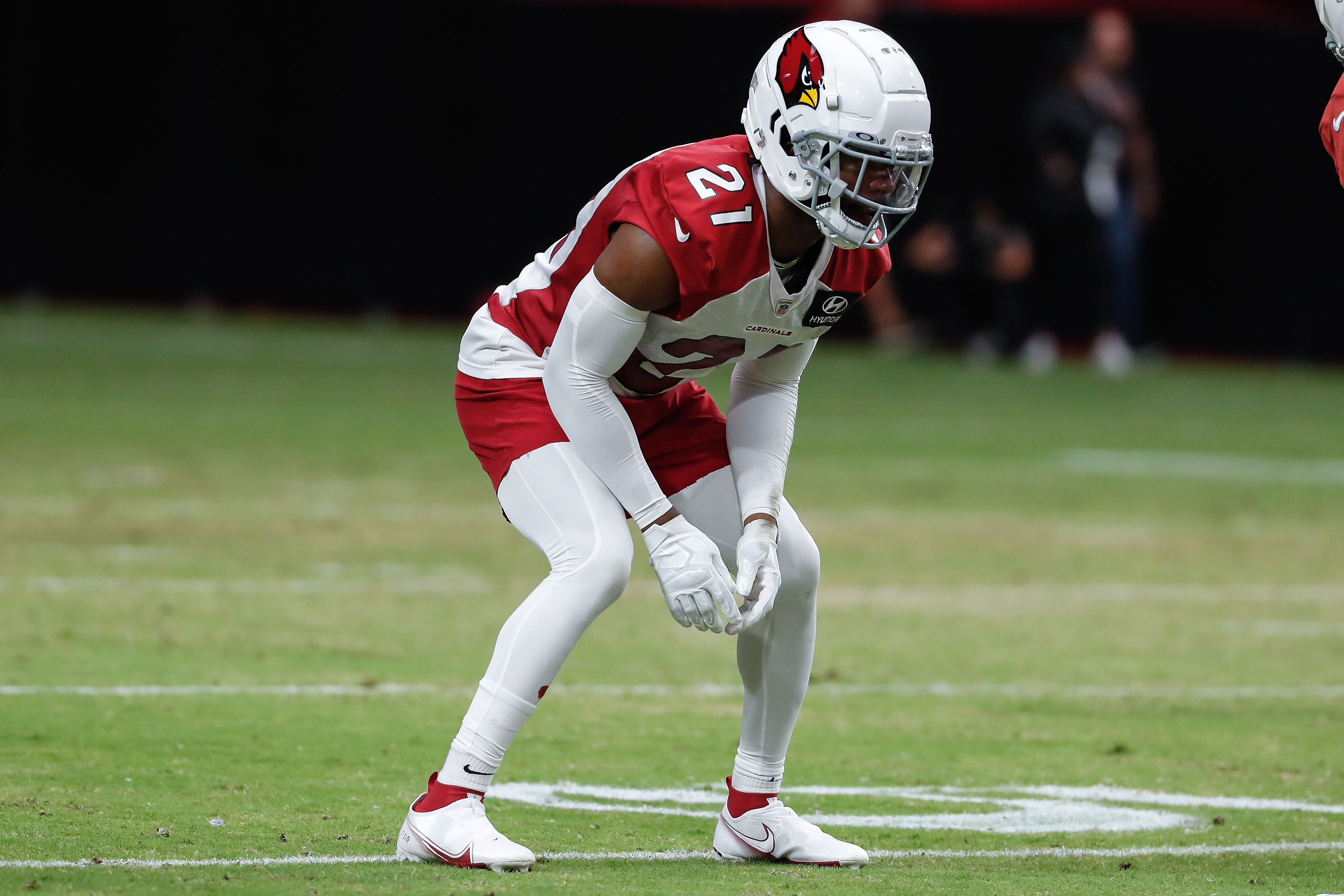 Cardinals CB Marco Wilson leaves game with shoulder injury, won't return