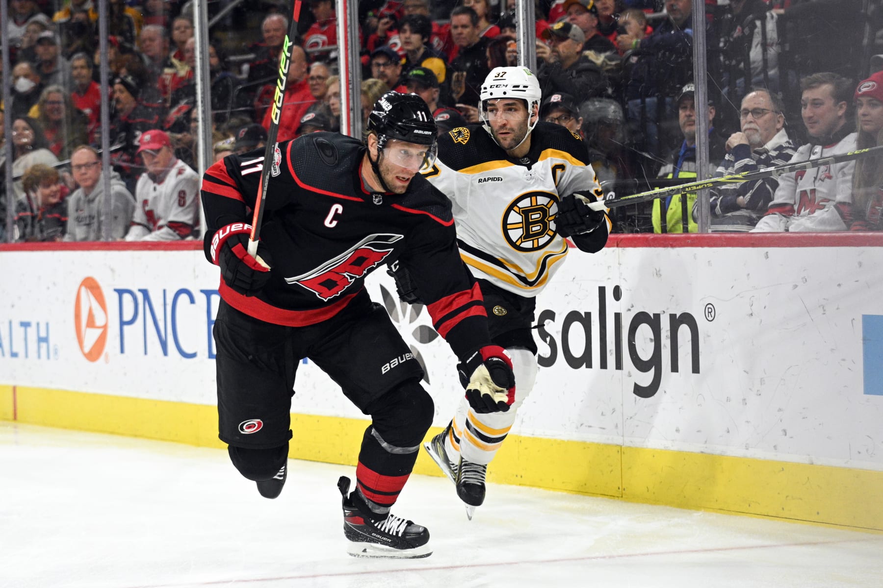 NHL Power Rankings: Bruins and Hurricanes Tied for No. 1 Spot at End of 1st Half - Vimarsana News