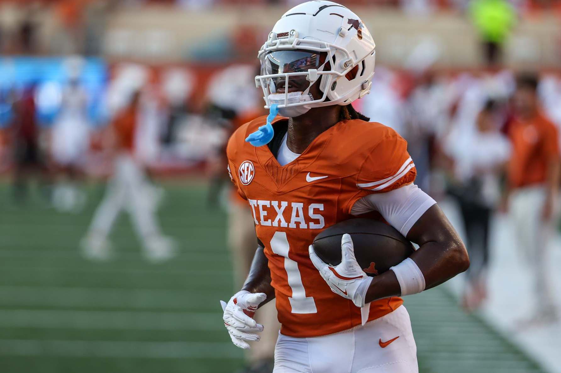 AUSTIN, TX - SEPTEMBER 21: Texas Longhorns wide receiver Johntay Cook II (1) jogs off the field after warmups before the college football game between Texas Longhorns and University of Louisiana Monroe Warhawks on September 21, 2024, at Darrell K Royal - Texas Memorial Stadium in Austin, TX.  (Photo by David Buono/Icon Sportswire via Getty Images)