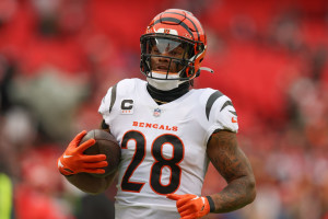 NFL Trade Rumors: Joe Mixon Dealt to Texans from Bengals amid Release Buzz in FA