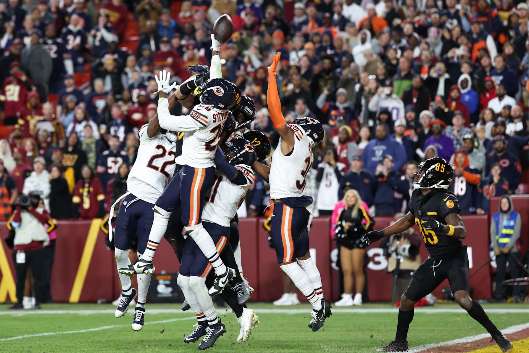 LANDOVER, MARYLAND - OCTOBER 27: Noah Brown #85 of the Washington Commanders looks on as a hail mary pass attempt against the Chicago Bears is tipped during the fourth quarter at Northwest Stadium on October 27, 2024 in Landover, Maryland. (Photo by Scott Taetsch/Getty Images)