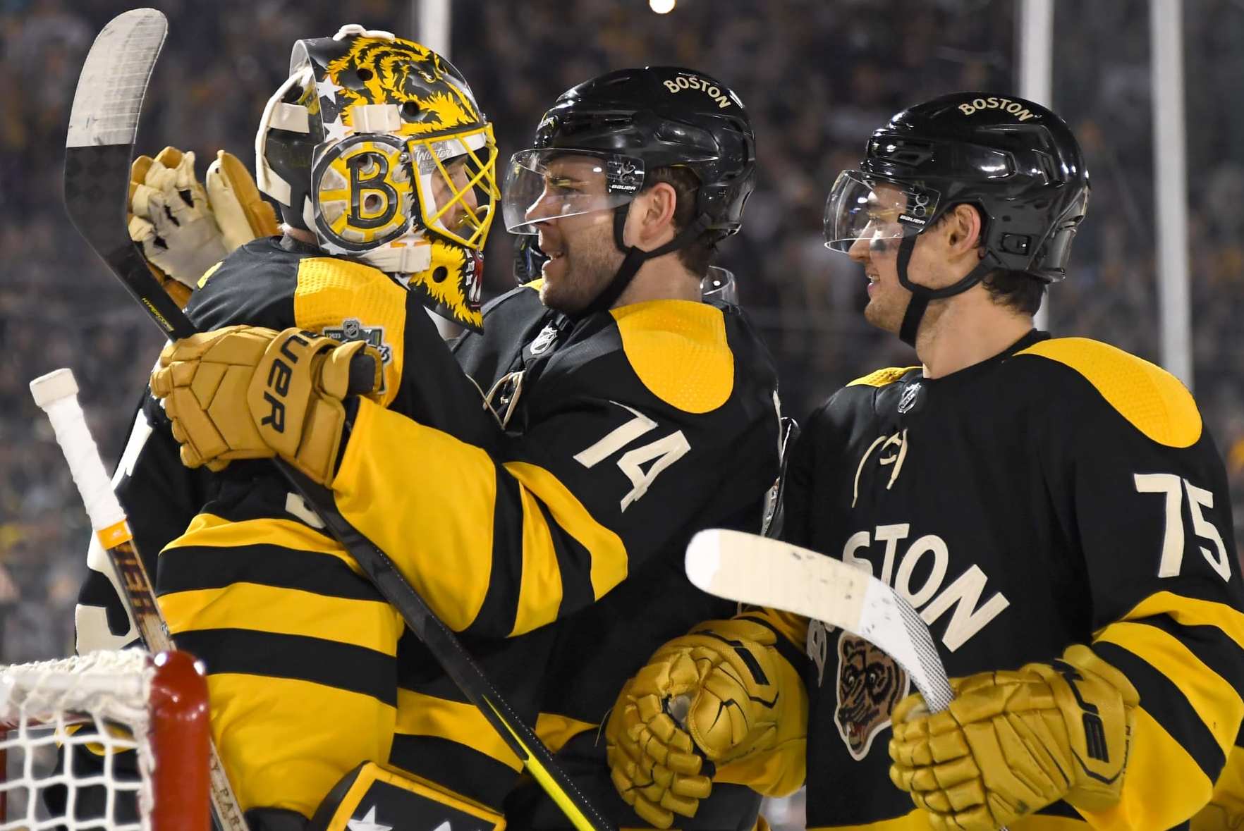 Crazy Scenes From the Winter Classic: Boston Bruins Win at Fenway