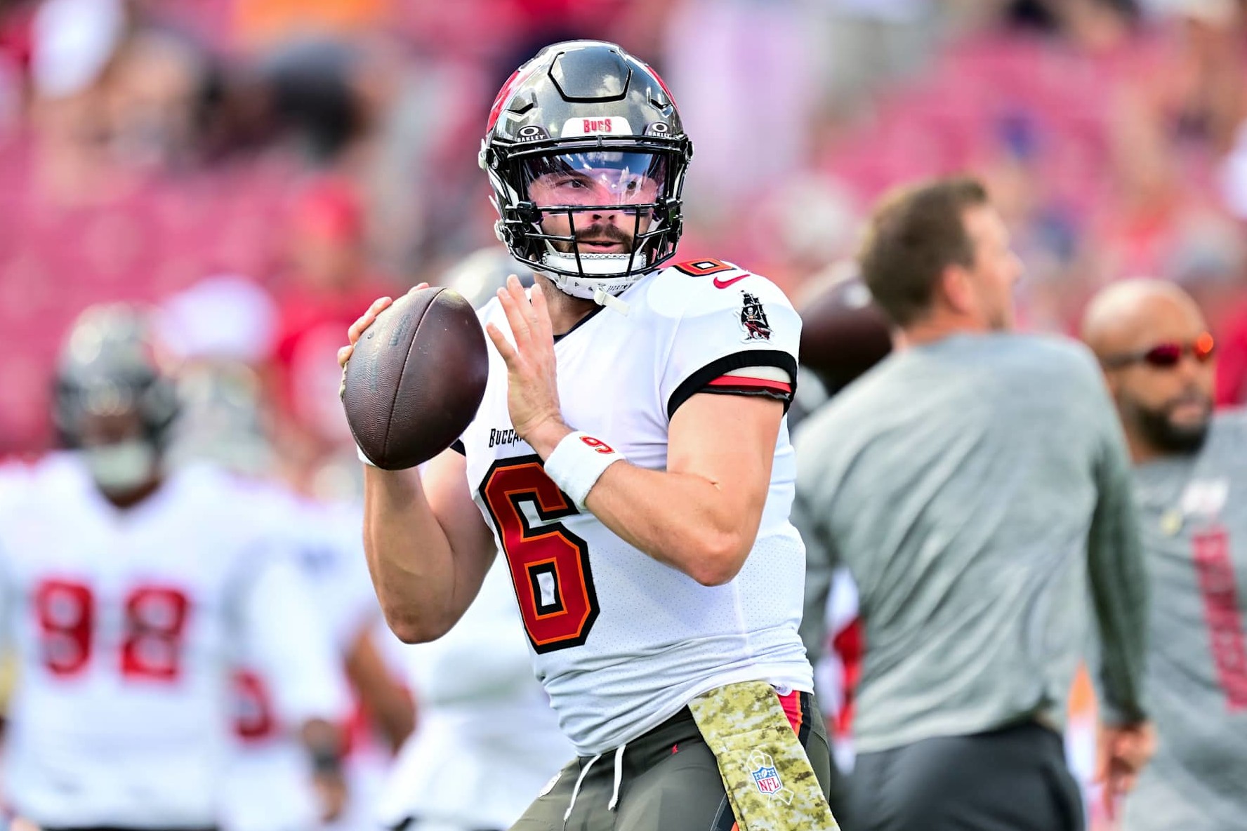 TAMPA, FLORIDA - NOVEMBER 10: Baker Mayfield #6 of the Tampa Bay Buccaneers warms up prior to the game against the San Francisco 49ers at Raymond James Stadium on November 10, 2024 in Tampa, Florida. (Photo by Julio Aguilar/Getty Images)