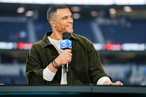 Tony Gonzalez Says He'll Help Travis Kelce Pay Fine for Celebration After TD Record
