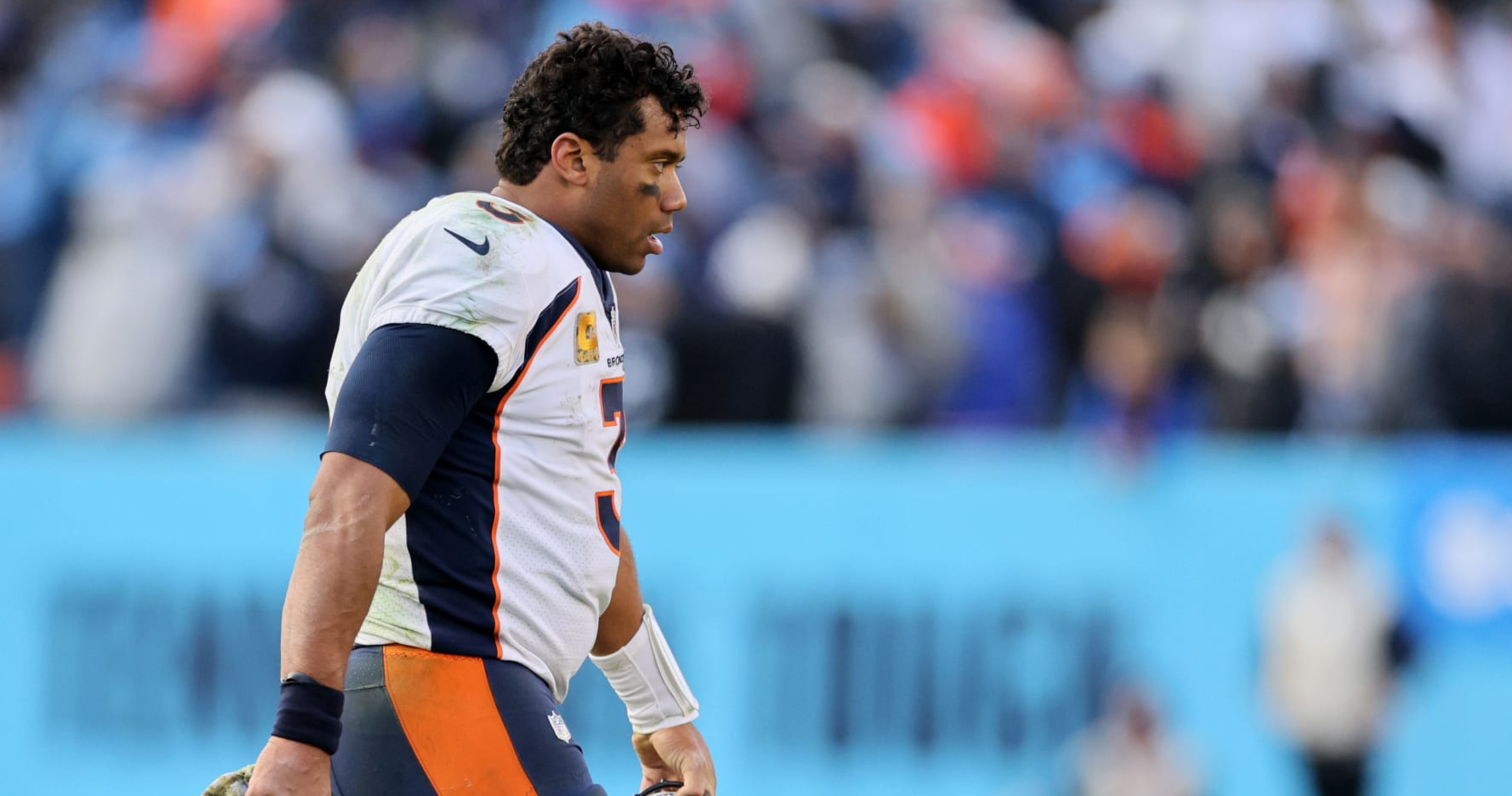Former Broncos OT: Russell Wilson Is Using Seahawks Audibles 'That Guys Don't Kn..