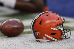 Browns Post Memes for 2024 NFL Schedule, Opponents; Use Trash Can for Steelers