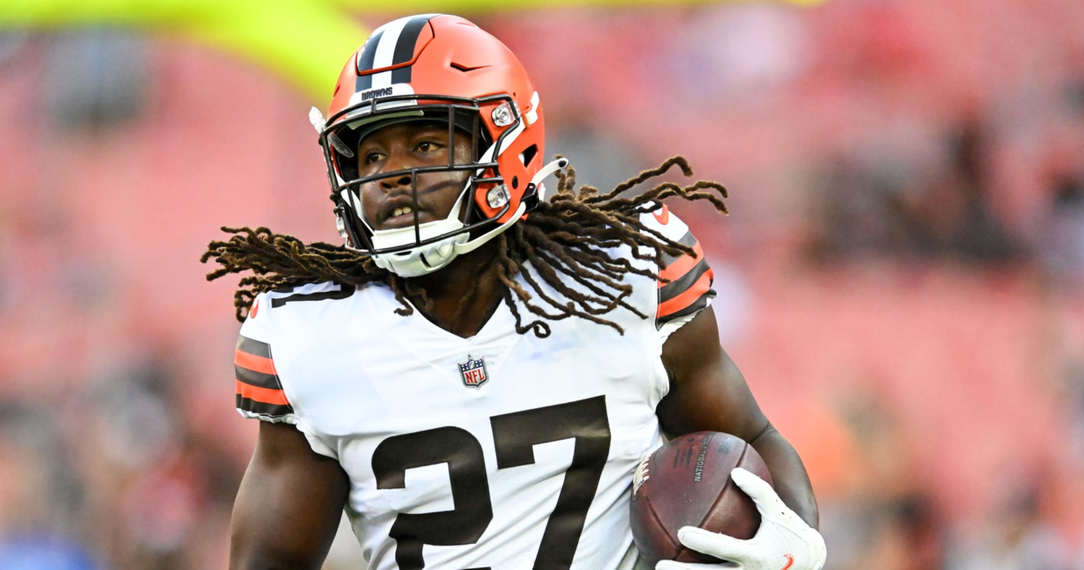 NFL Rumors: Kareem Hunt to Visit Saints with Alvin Kamara Set for 3-Game  Suspension, News, Scores, Highlights, Stats, and Rumors