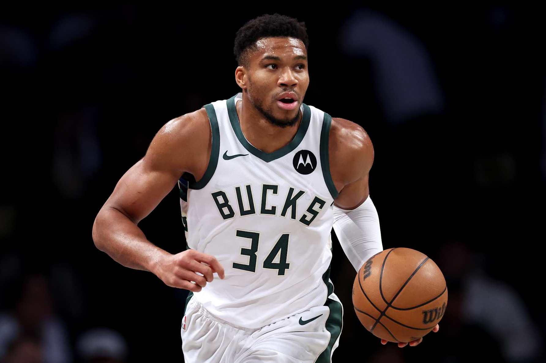 NEW YORK, NEW YORK - OCTOBER 27: Giannis Antetokounmpo #34 of the Milwaukee Bucks in action against the Brooklyn Nets at Barclays Center on October 27, 2024 in the Brooklyn borough of New York City. (Photo by Luke Hales/Getty Images)