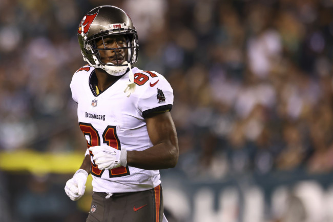 Tampa Bay Buccaneers officially release WR Antonio Brown 