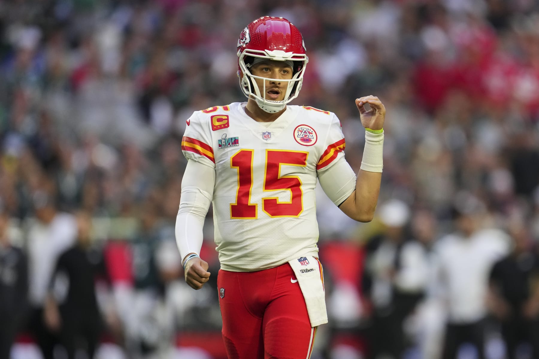 'Legend' Patrick Mahomes Hyped by Twitter as Chiefs Beat Eagles in Super Bowl 2023 - Vimarsana News