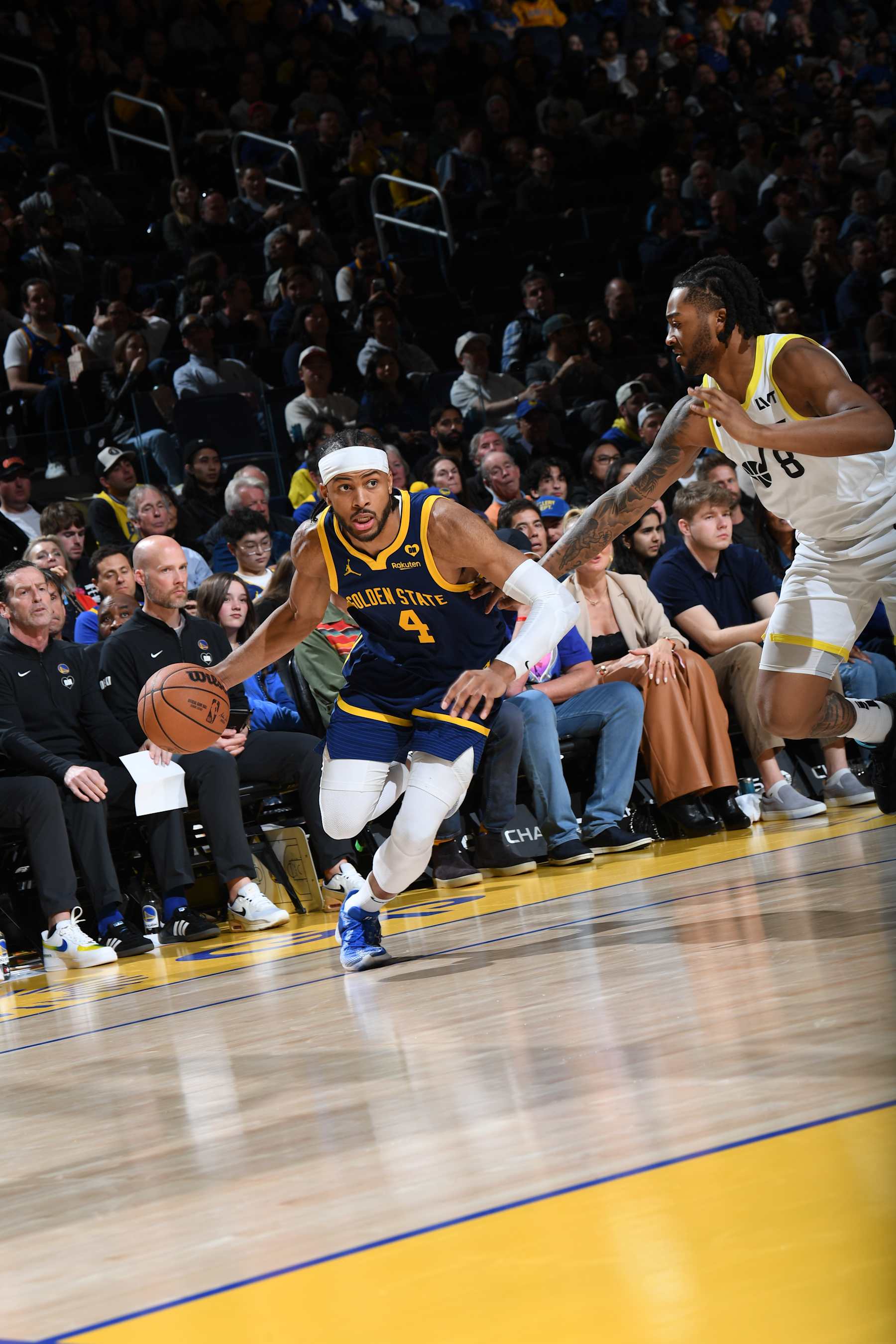 SAN FRANCISCO, CA - APRIL 7:  Moses Moody #4 of the Golden State Warriors goes to the basket during the game on April 7, 2024 at Chase Center in San Francisco, California. NOTE TO USER: User expressly acknowledges and agrees that, by downloading and or using this photograph, user is consenting to the terms and conditions of Getty Images License Agreement. Mandatory Copyright Notice: Copyright 2024 NBAE (Photo by Noah Graham/NBAE via Getty Images)