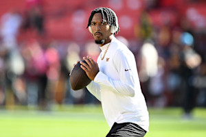 Jayden Daniels' Status for Commanders vs. Bears TBD; QB Practiced Friday amid Injury
