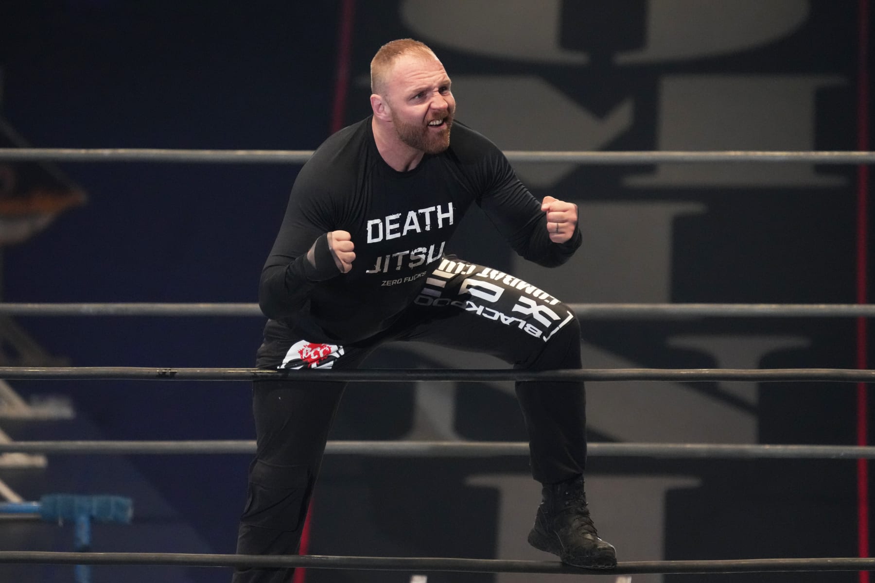 Orange Cassidy, Kingston, Penta, Best Friends Win Stadium Stampede at