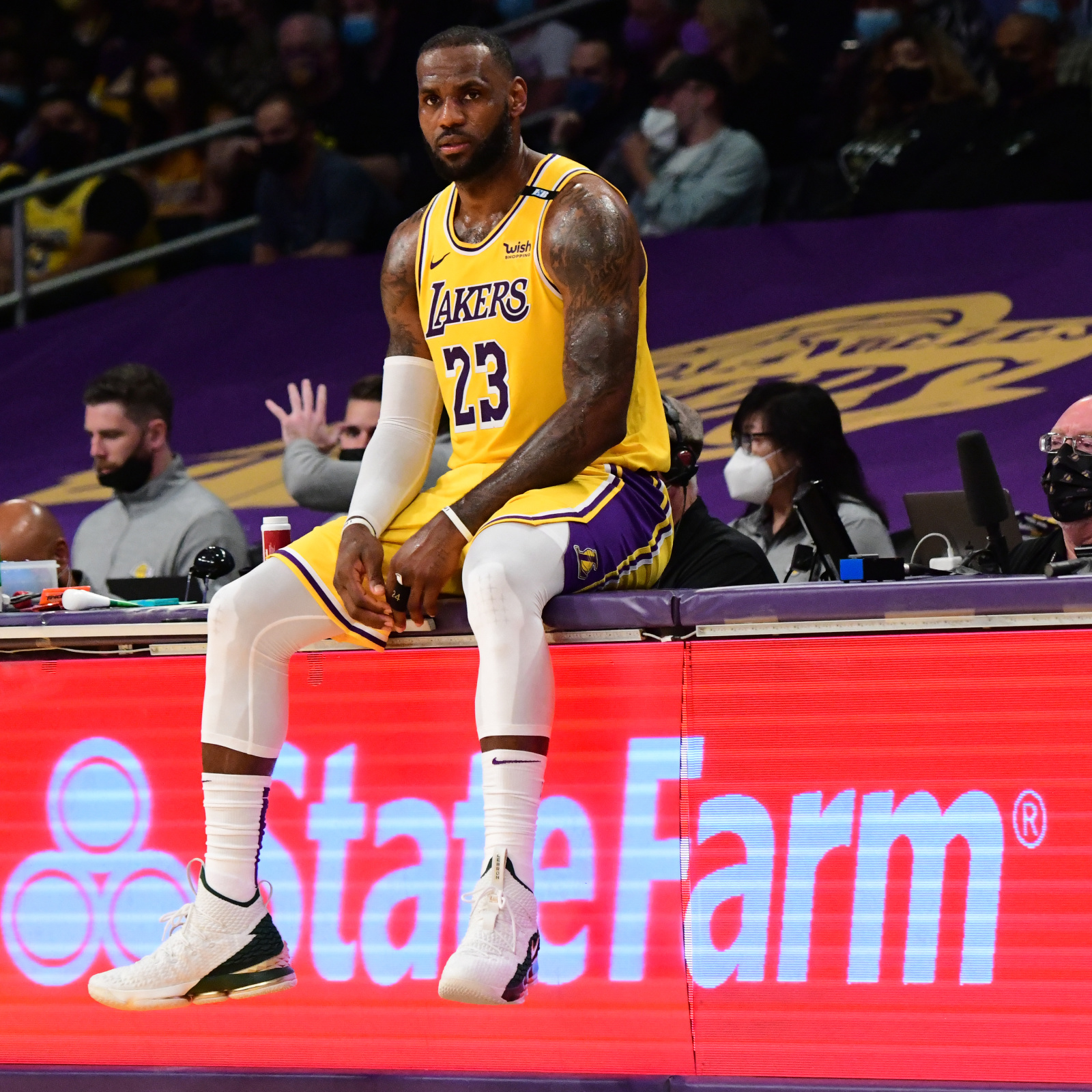 Footaction on X: And the first @KingJames @Lakers jersey goes to