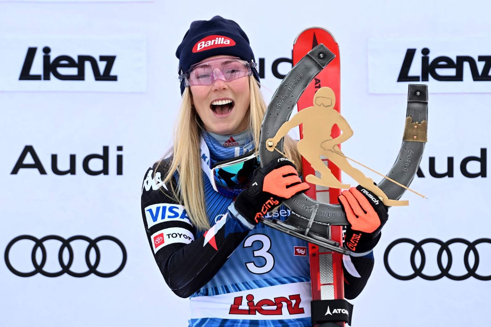 Winner US' Mikaela Shiffrin poses on the podium after the Women's Giant Slalom race at the FIS Alpine Skiing World Cup event on December 28, 2023 in Lienz, Austria. (Photo by VLADIMIR SIMICEK / AFP) (Photo by VLADIMIR SIMICEK/AFP via Getty Images)